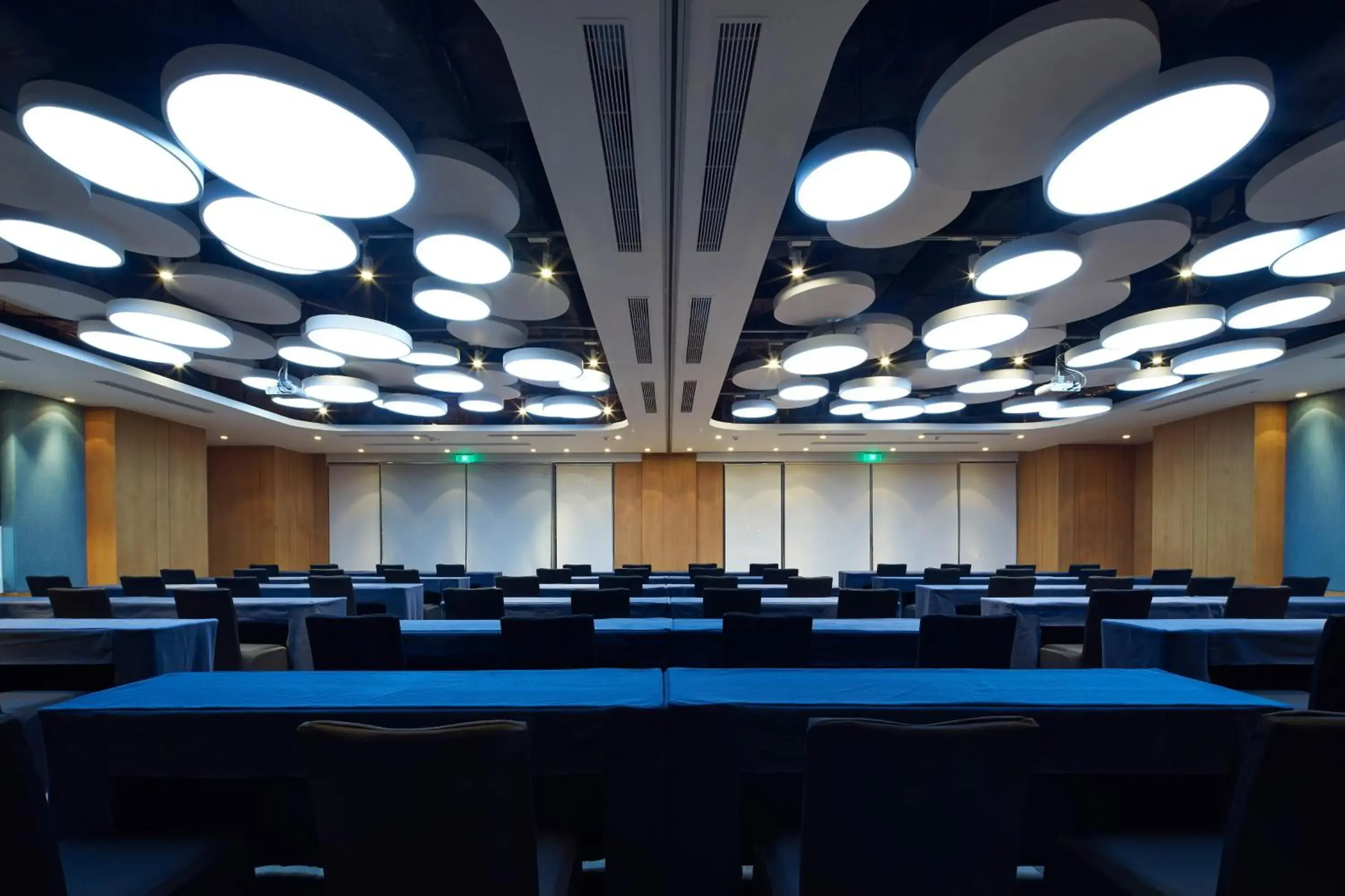 Meeting/conference room in Aloft Dongguan Songshan Lake