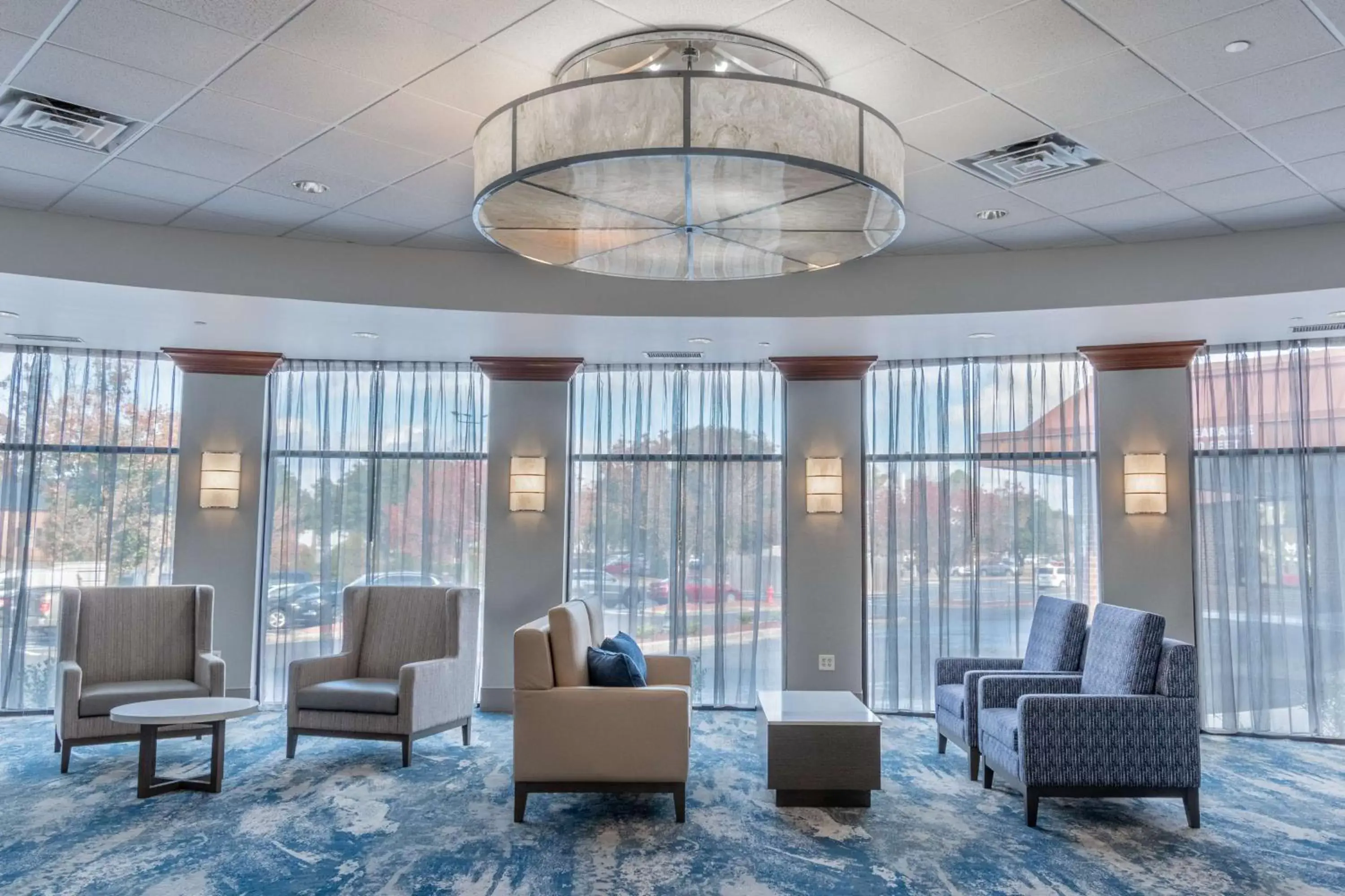 Meeting/conference room, Lobby/Reception in DoubleTree by Hilton New Bern - Riverfront