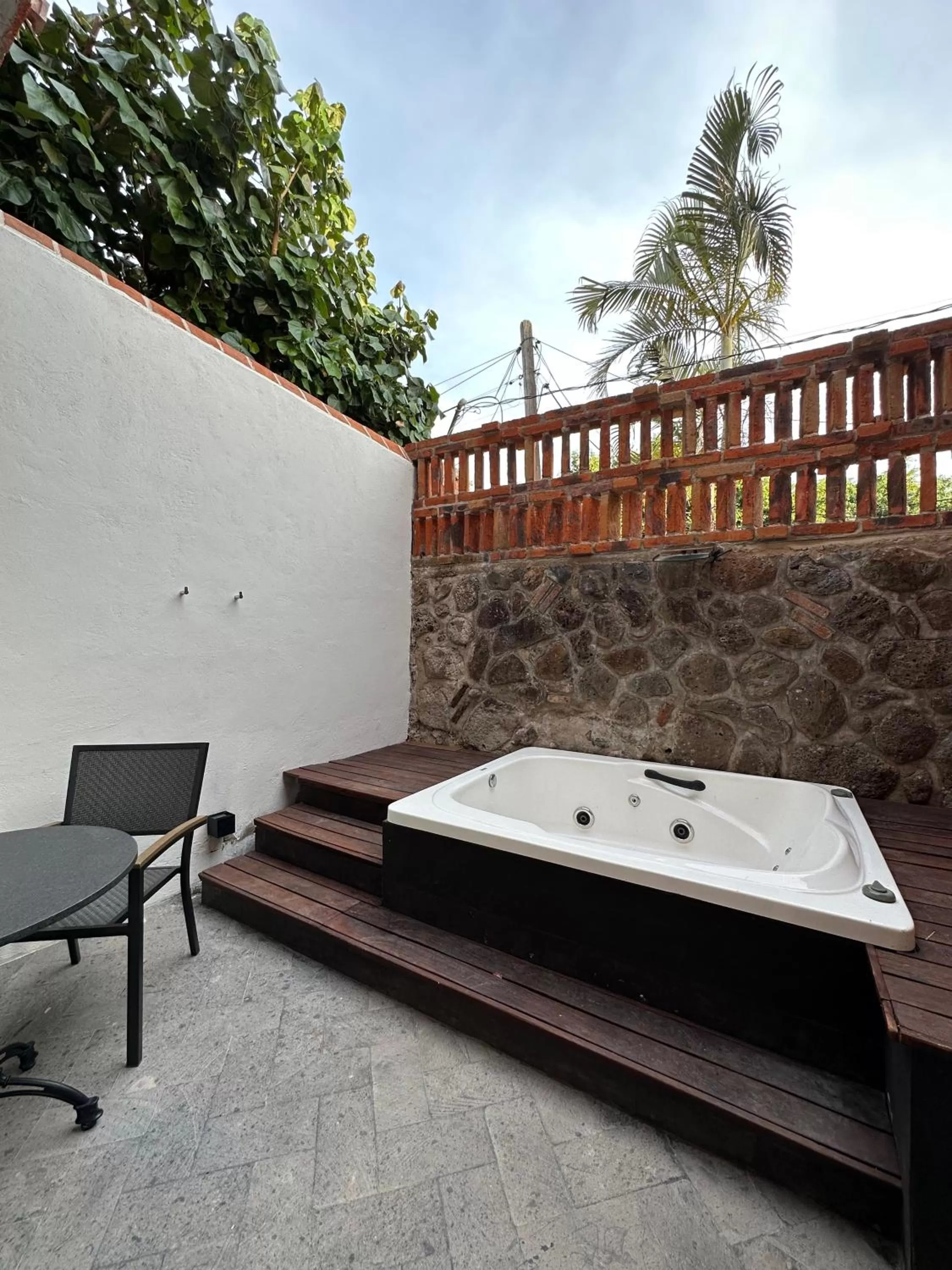 Hotel Lindo Ajijic Bed & Breakfast