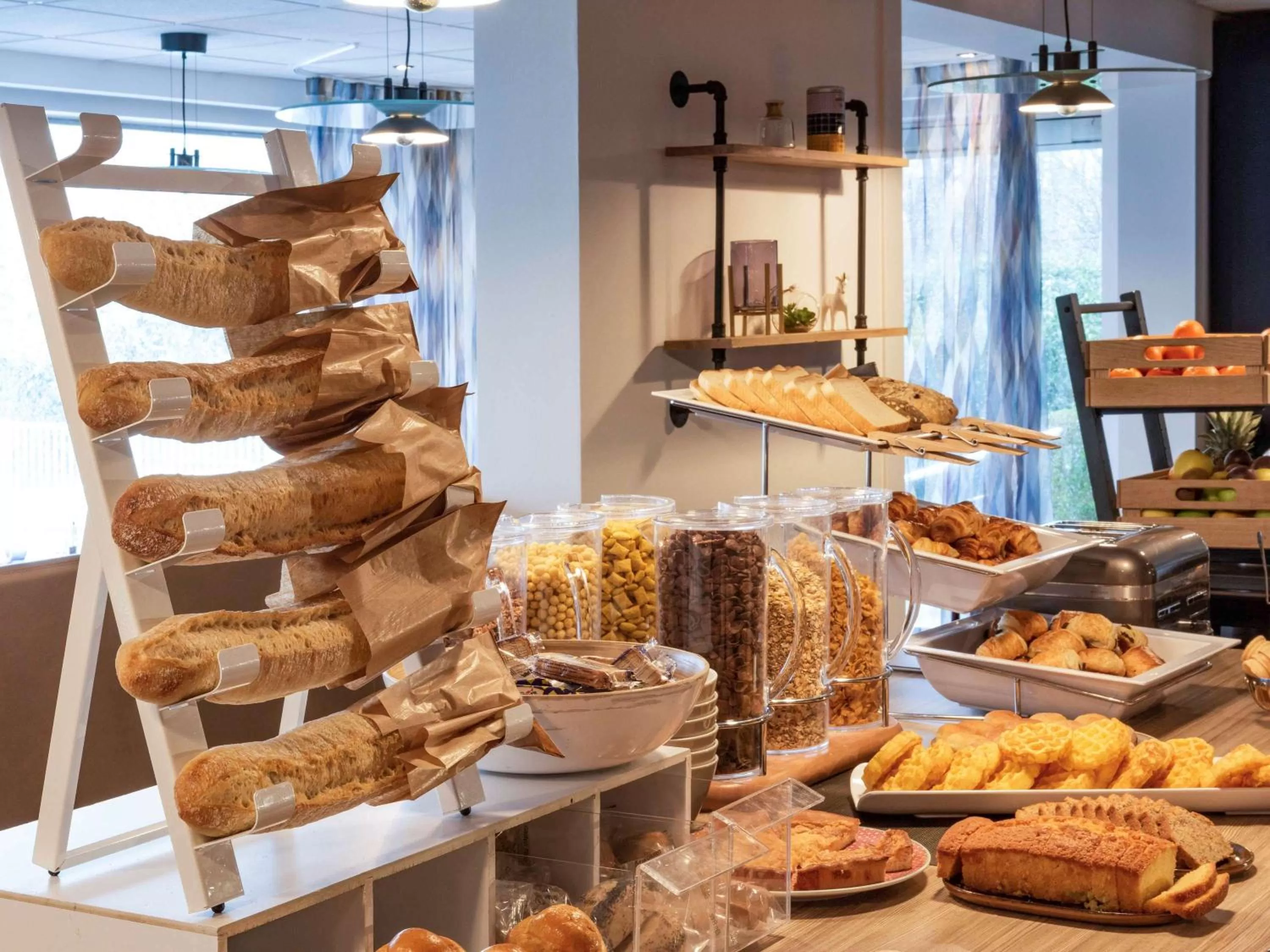 Restaurant/places to eat in Hôtel Novotel Valenciennes