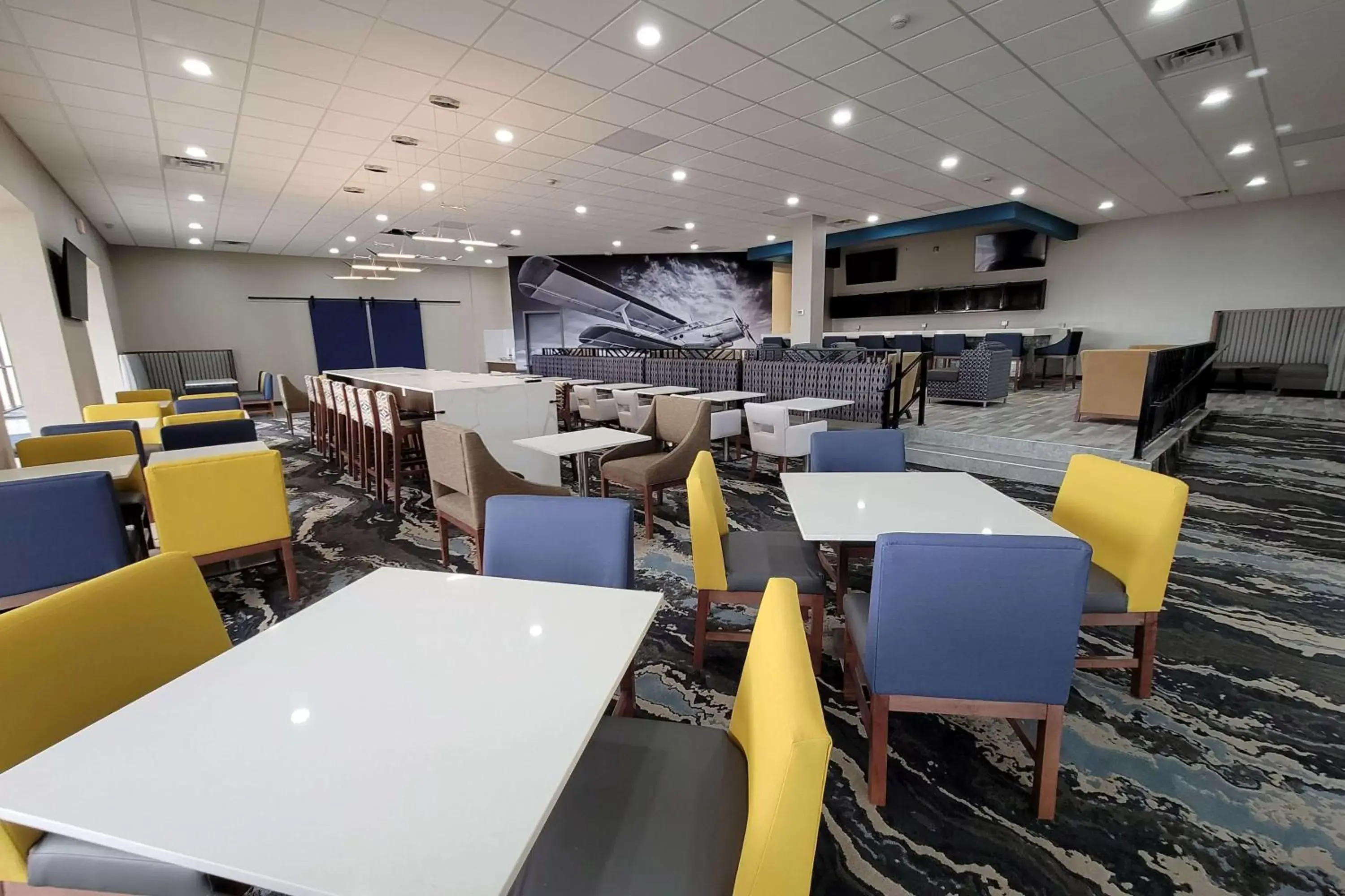 Restaurant/Places to Eat in Hawthorn Suites by Wyndham Wichita Airport