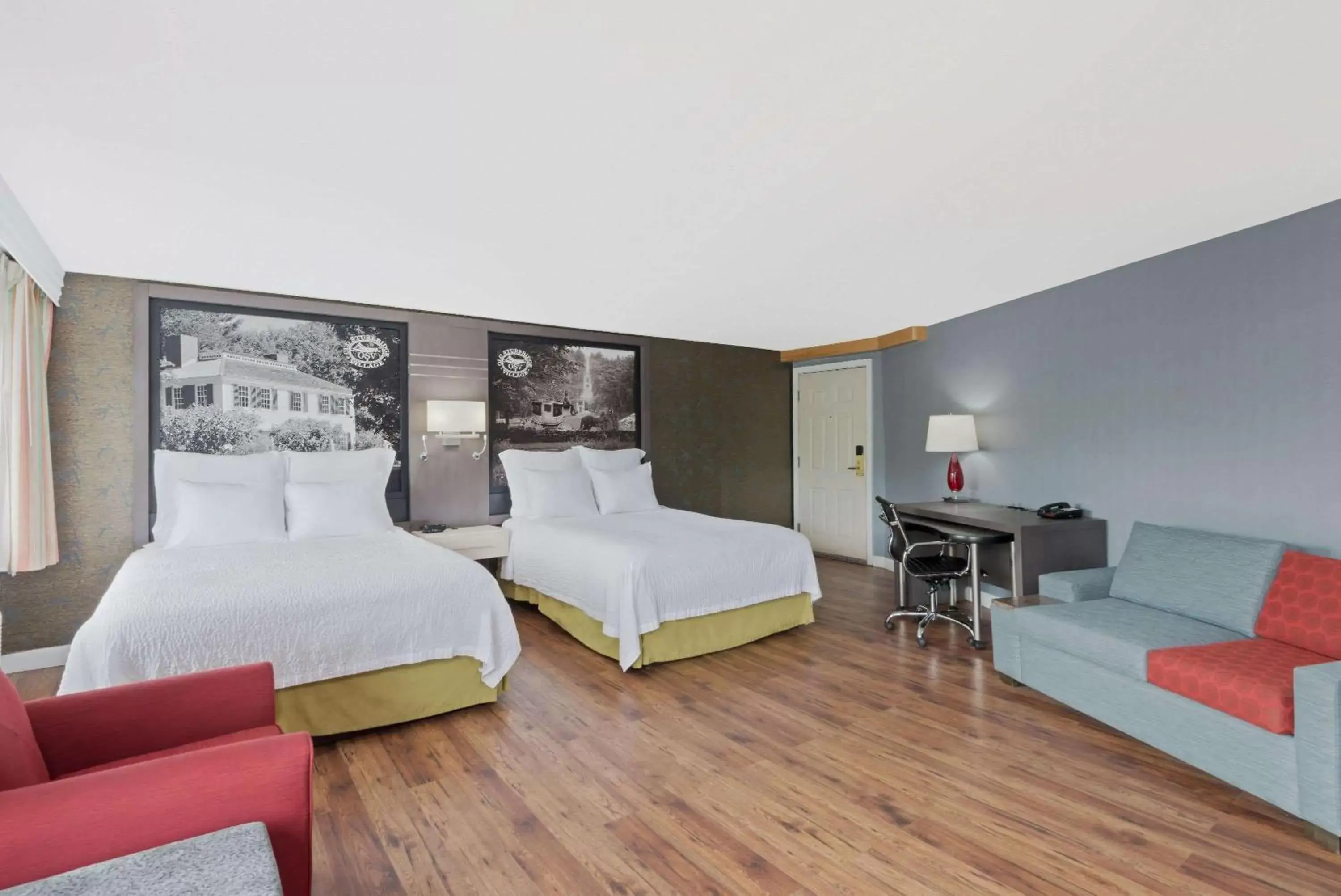 Photo of the whole room, Bed in Super 8 by Wyndham Sturbridge Photo of the whole room, Bed in Super 8 by Wyndham Sturbridge