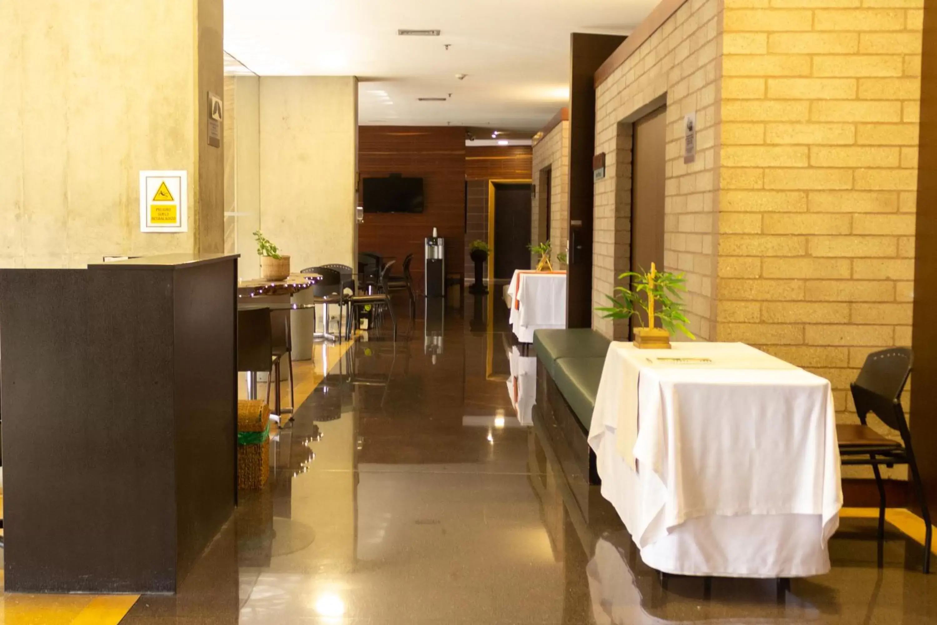 Banquet/Function facilities, Restaurant/Places to Eat in Diez Hotel Categoría Colombia