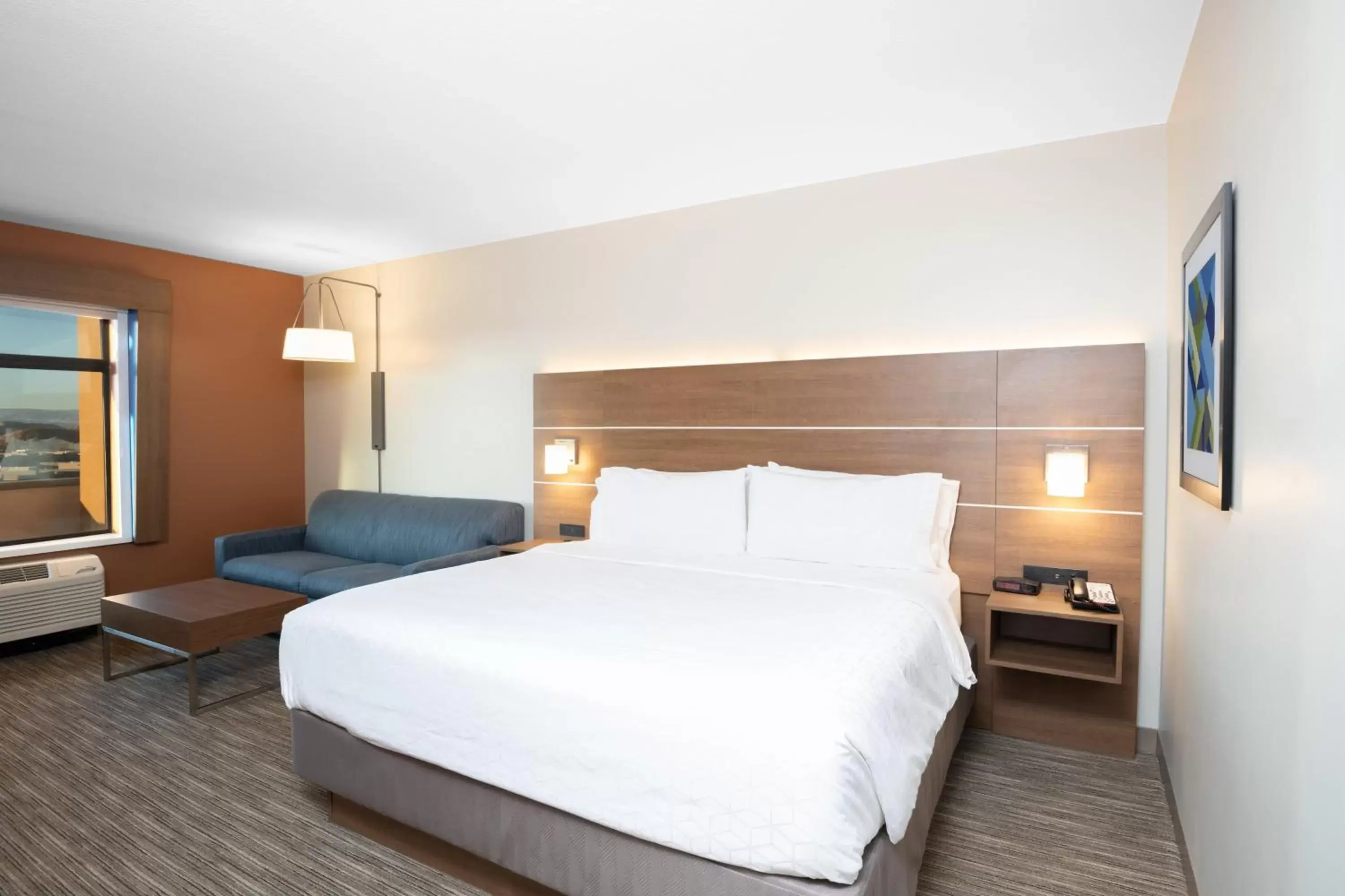 Photo of the whole room, Bed in Holiday Inn Express Hotels & Suites Washington-North Saint George, an IHG Hotel