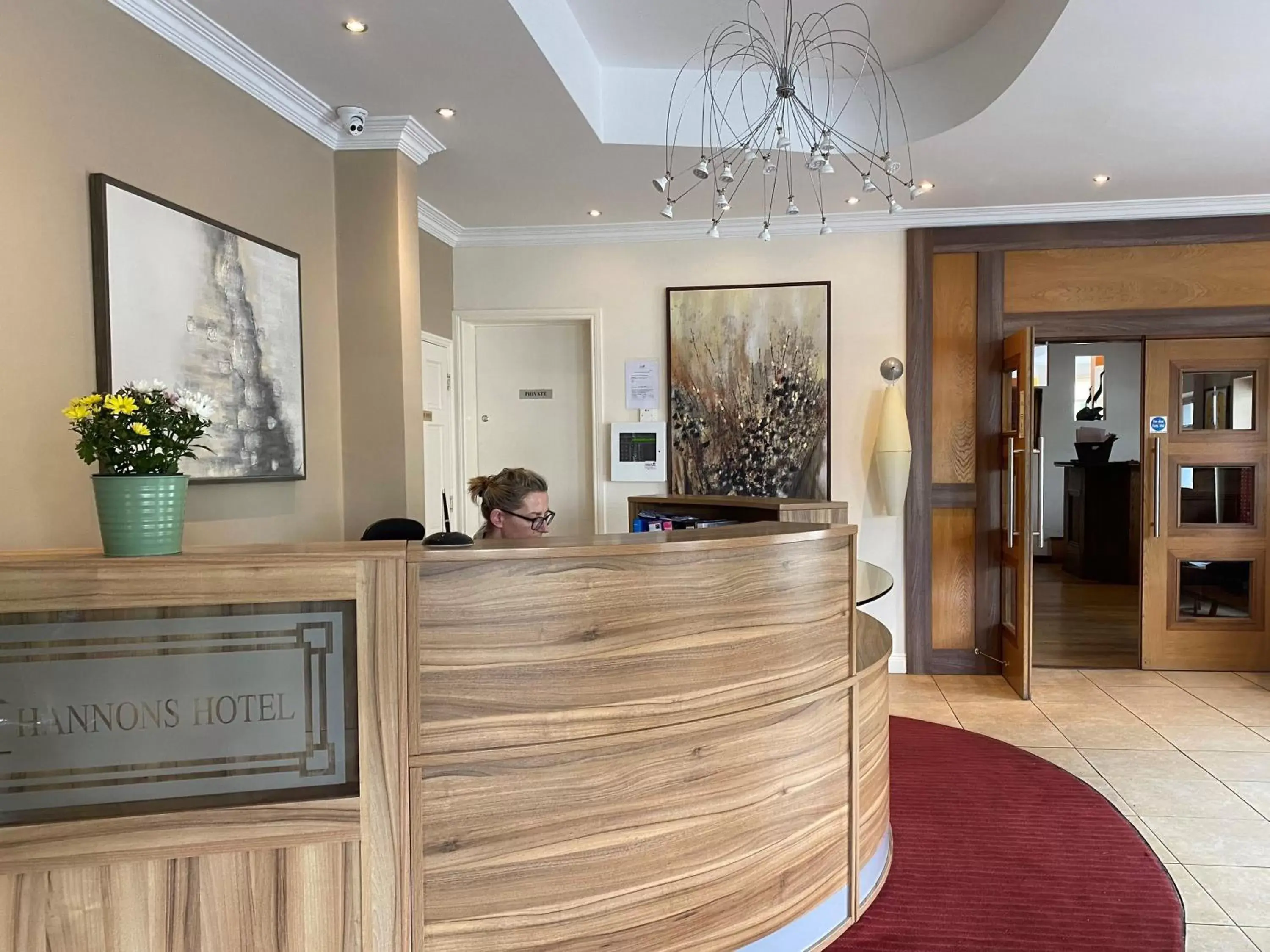 Lobby or reception, Lobby/Reception in Hannon's Hotel
