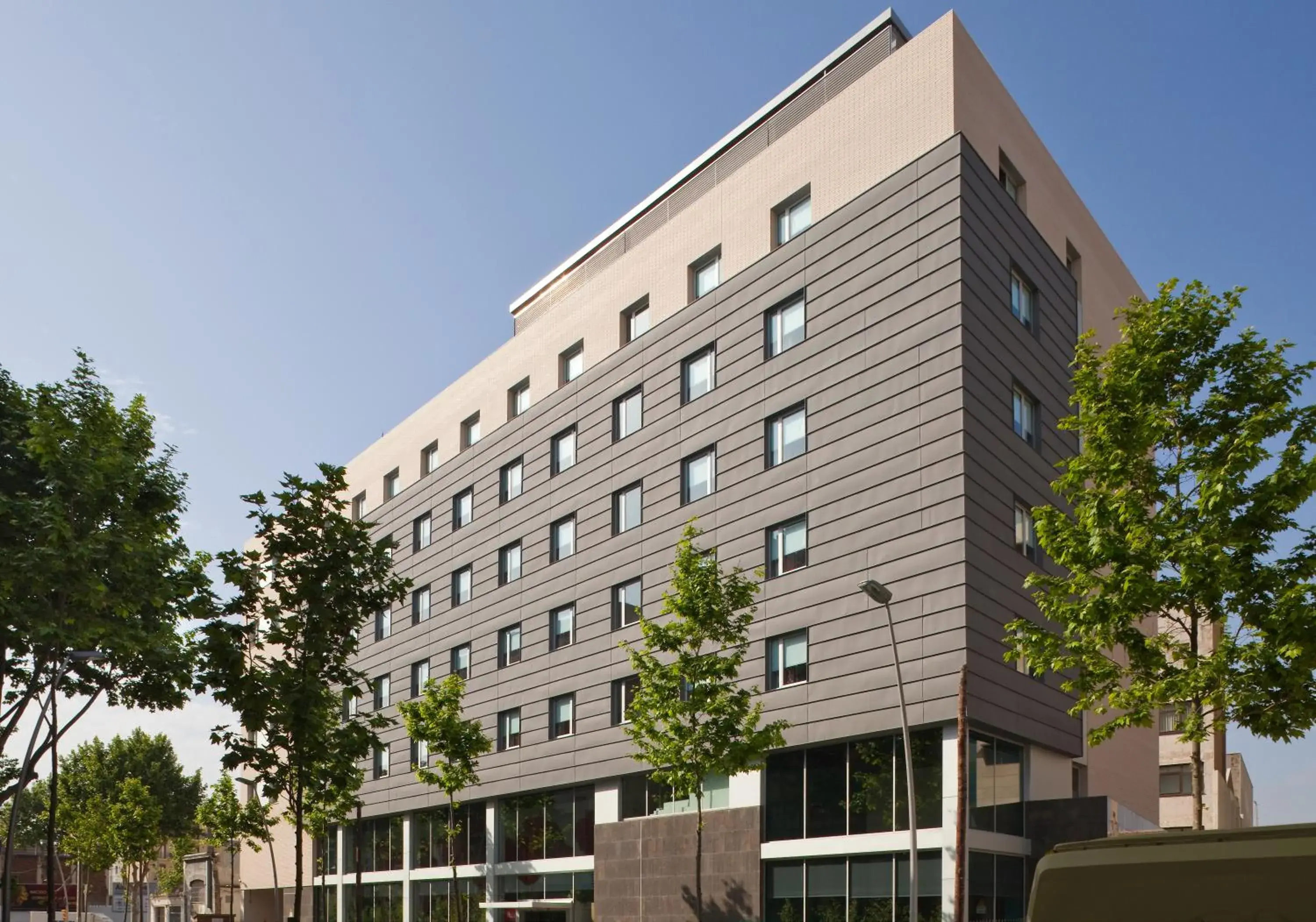 Facade/entrance in Ibis Barcelona Plaza Glòries 22@ Facade/entrance in Ibis Barcelona Plaza Glòries 22@