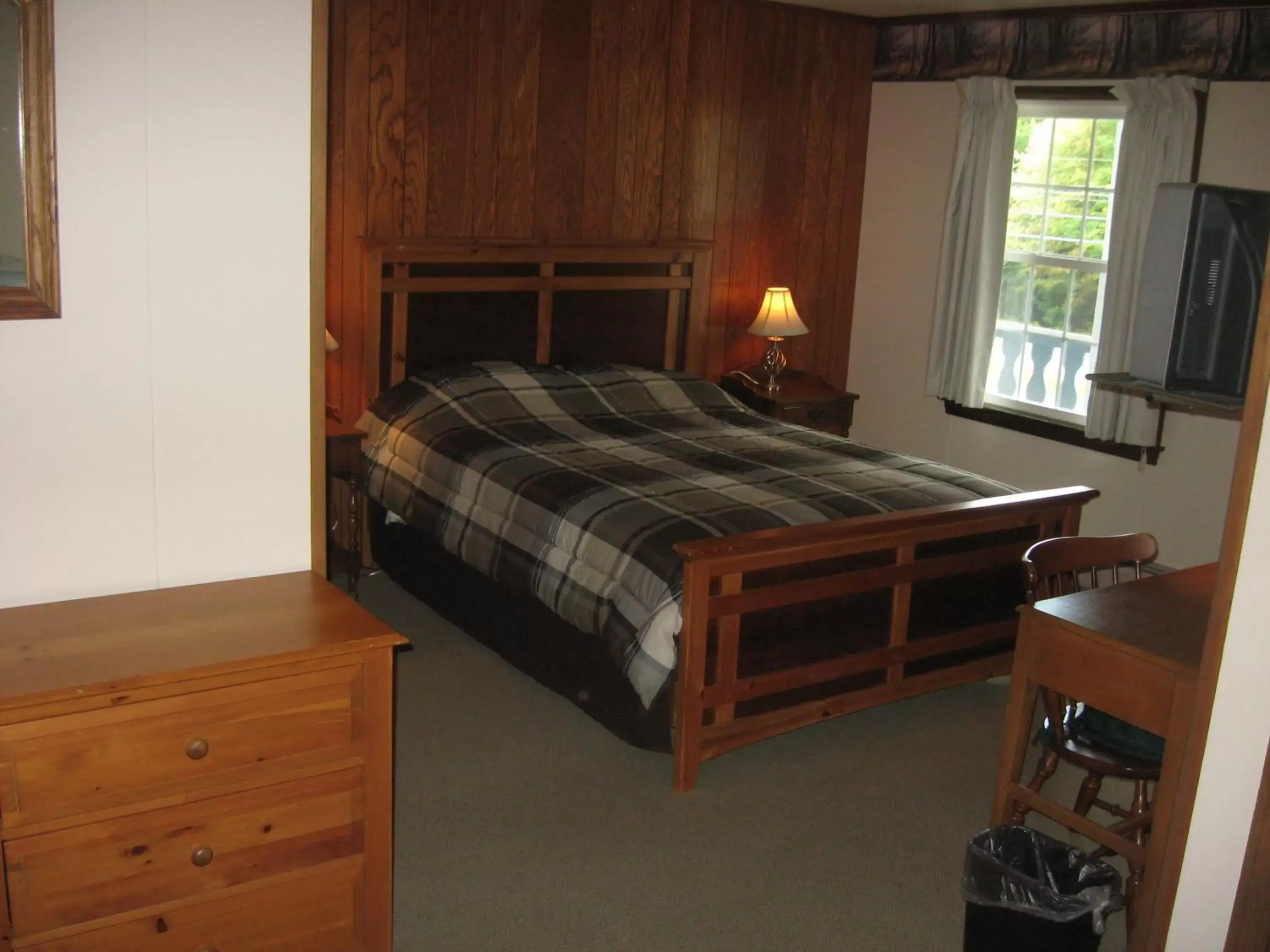 Bedroom, Bed in Big Bears Lodge