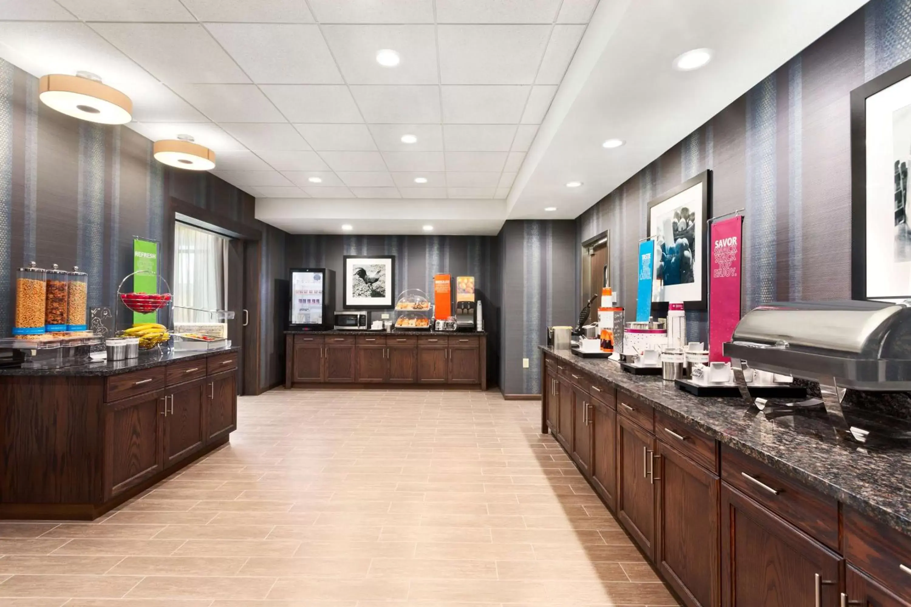 Dining area, Kitchen/Kitchenette in Hampton Inn by Hilton Kennewick at Southridge