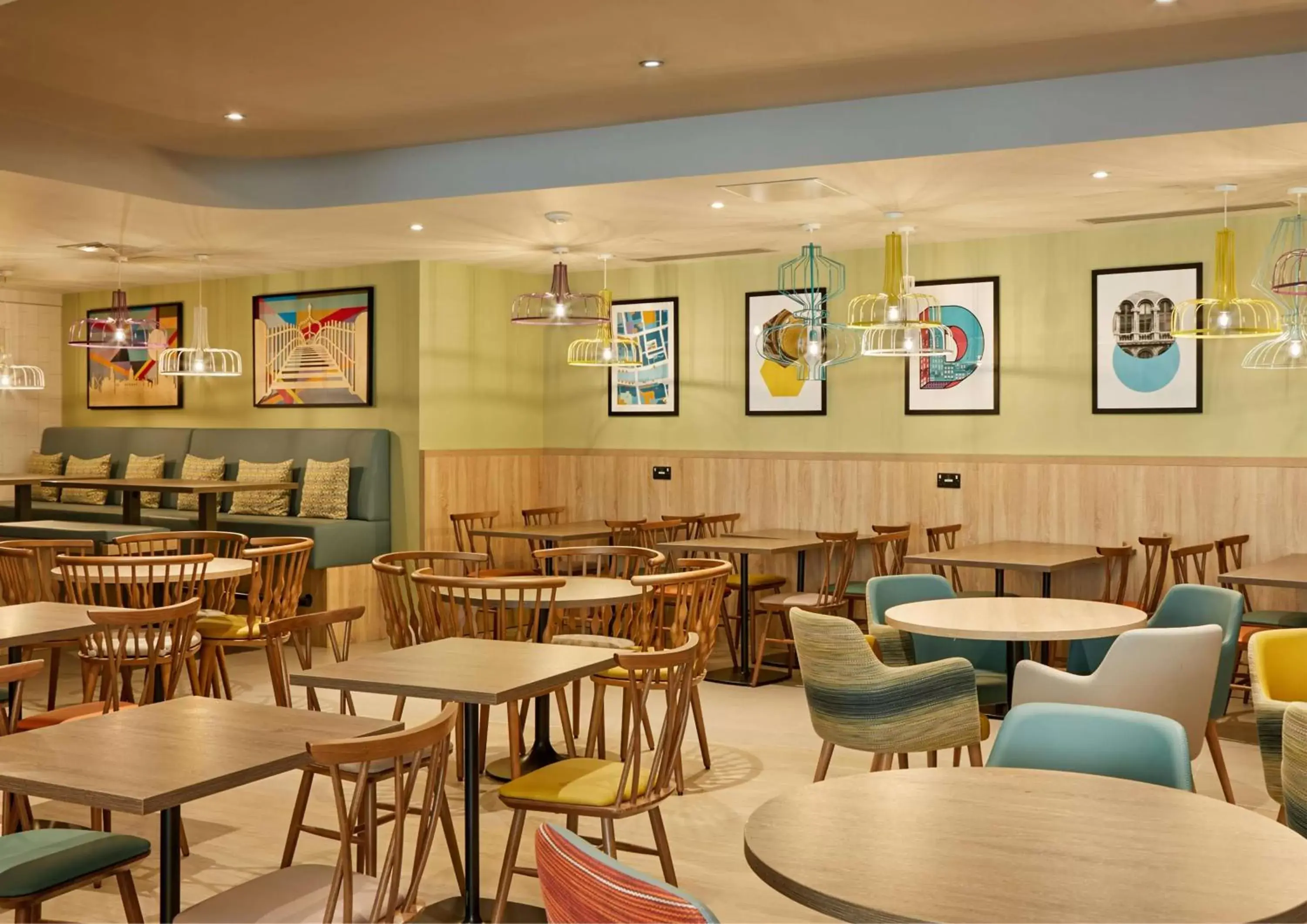 Restaurant/Places to Eat in Hampton By Hilton Dublin City Centre