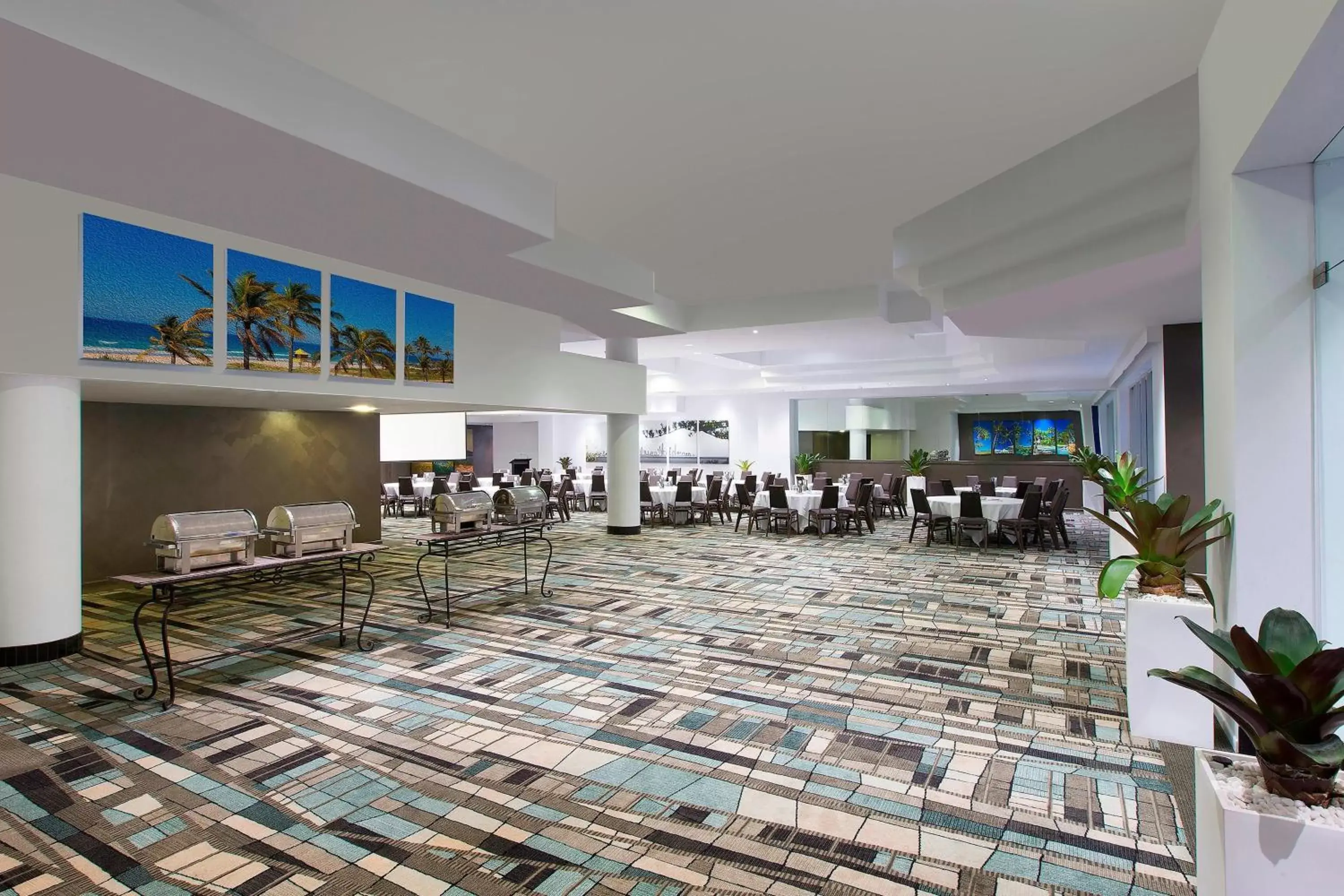 Meeting/conference room, Restaurant/Places to Eat in Sheraton Grand Mirage Resort Gold Coast