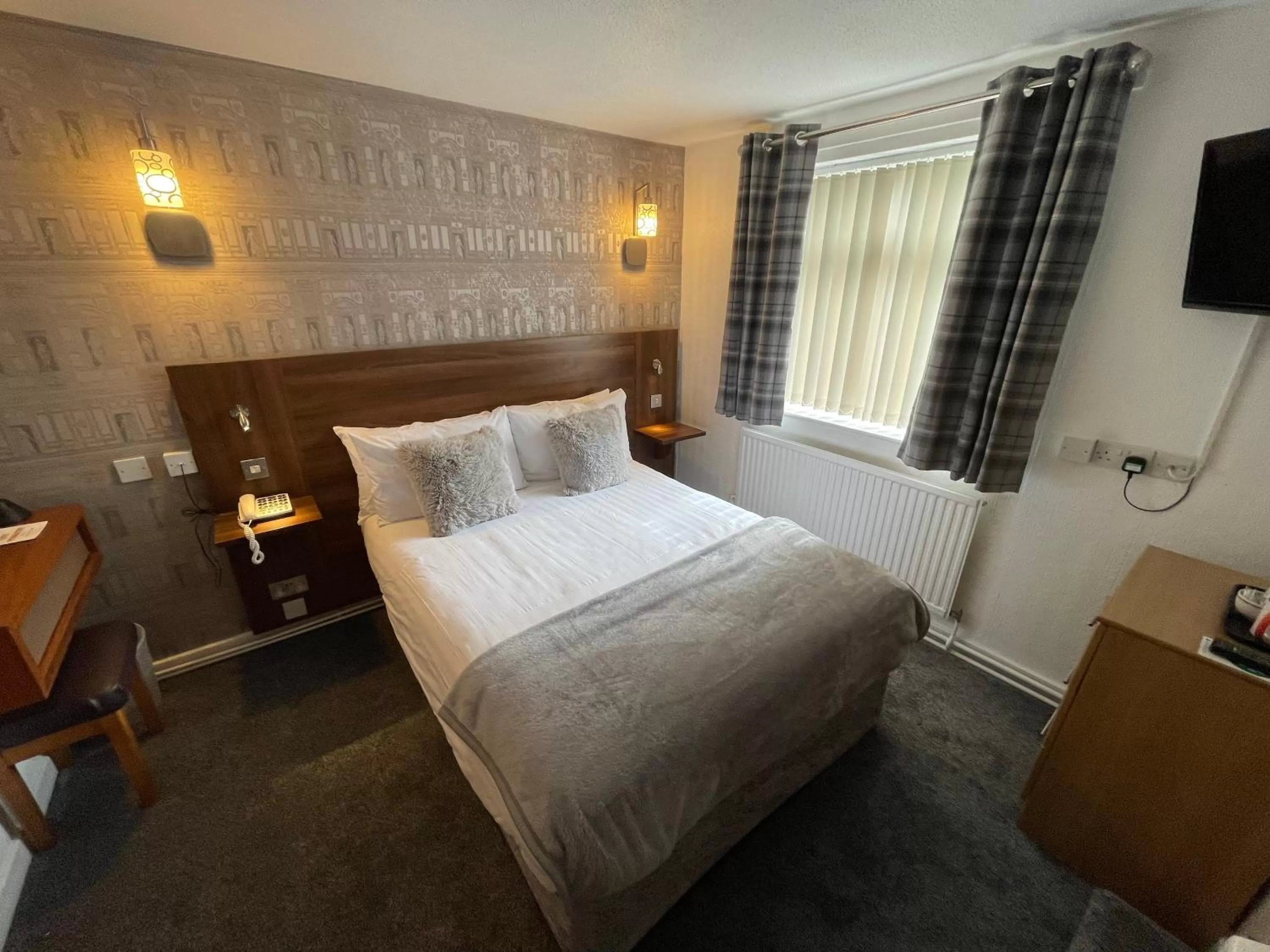 Bedroom, Bed in Ruskin Hotel