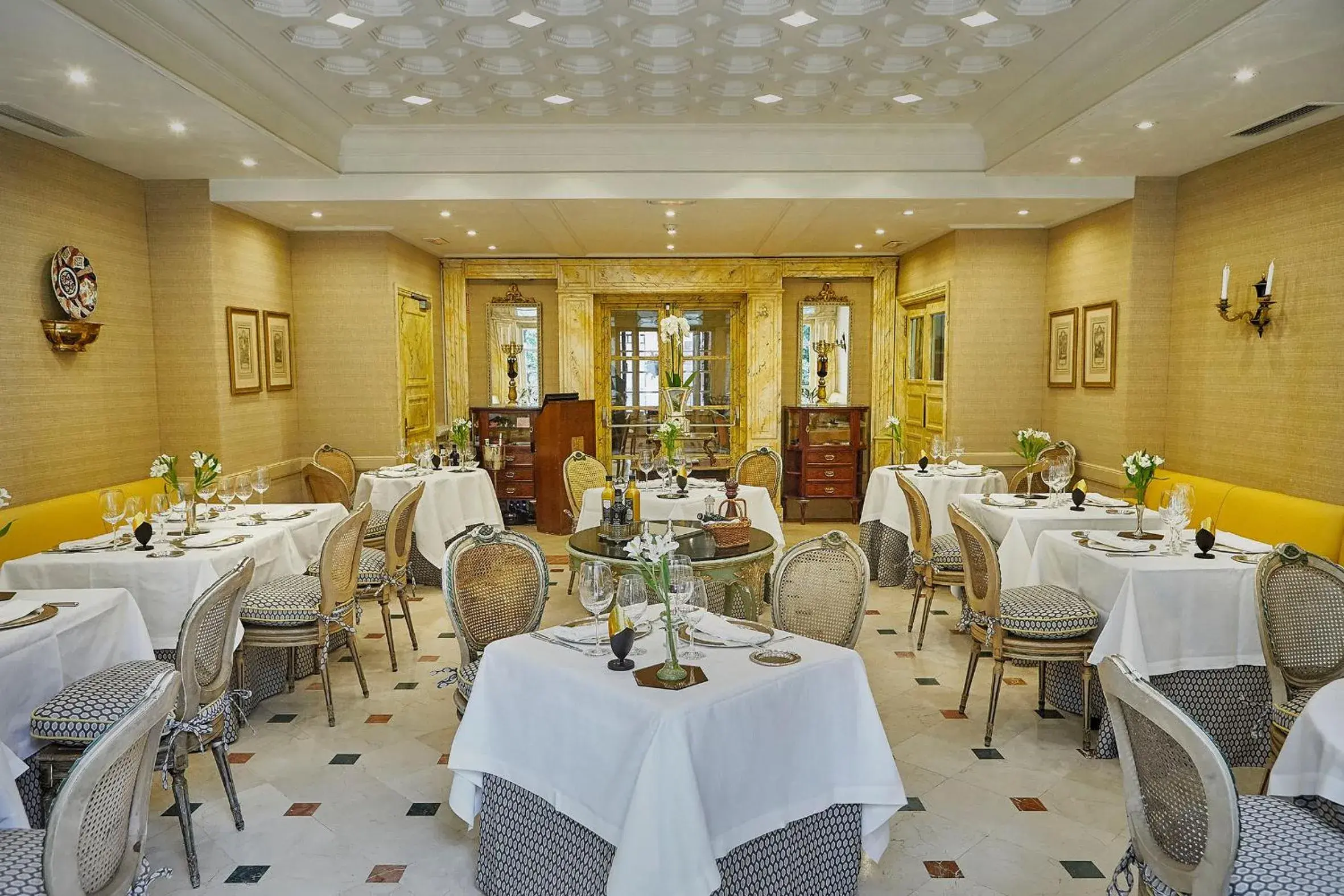 Restaurant/Places to Eat in Relais & Châteaux Hotel Orfila