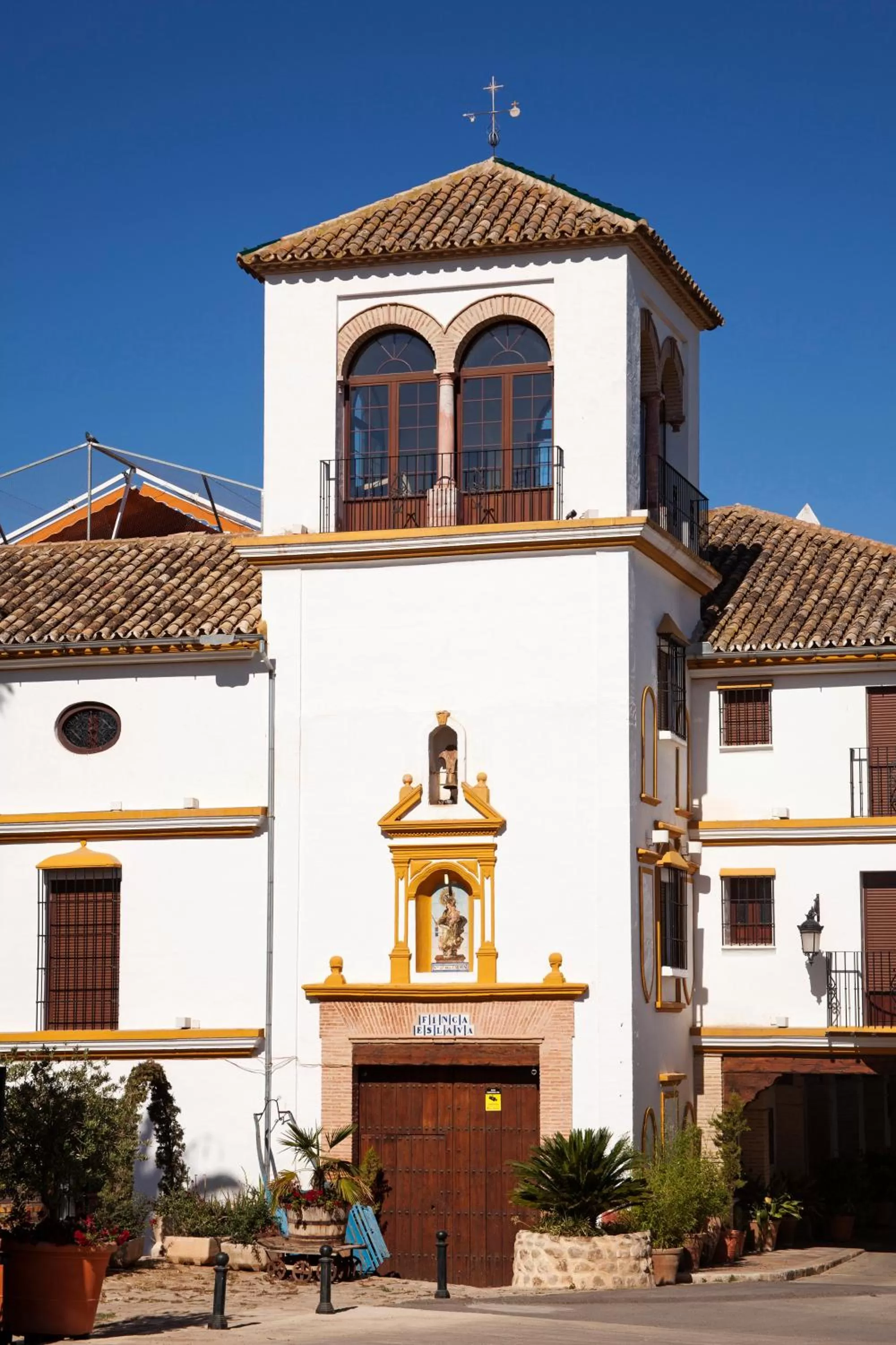 Facade/entrance in Finca Eslava