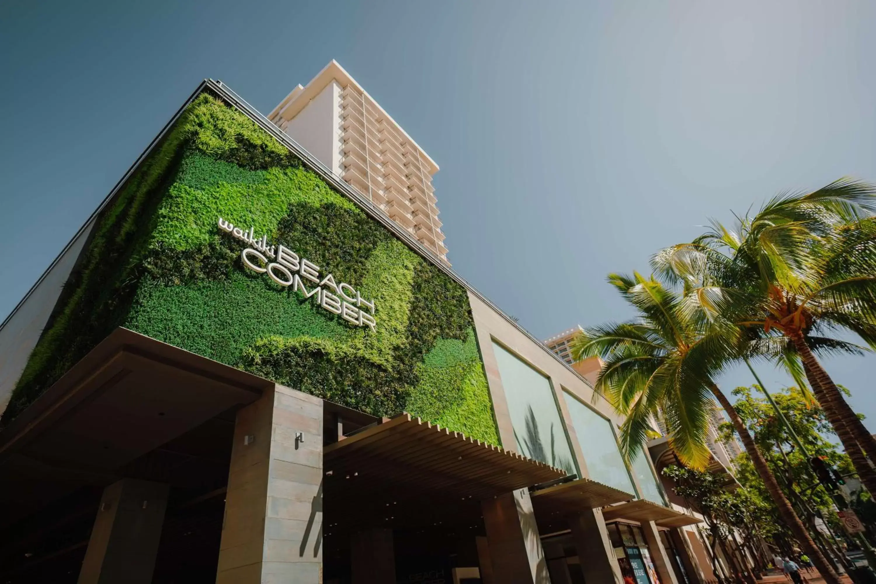 Property Building in OUTRIGGER Waikiki Beachcomber Hotel