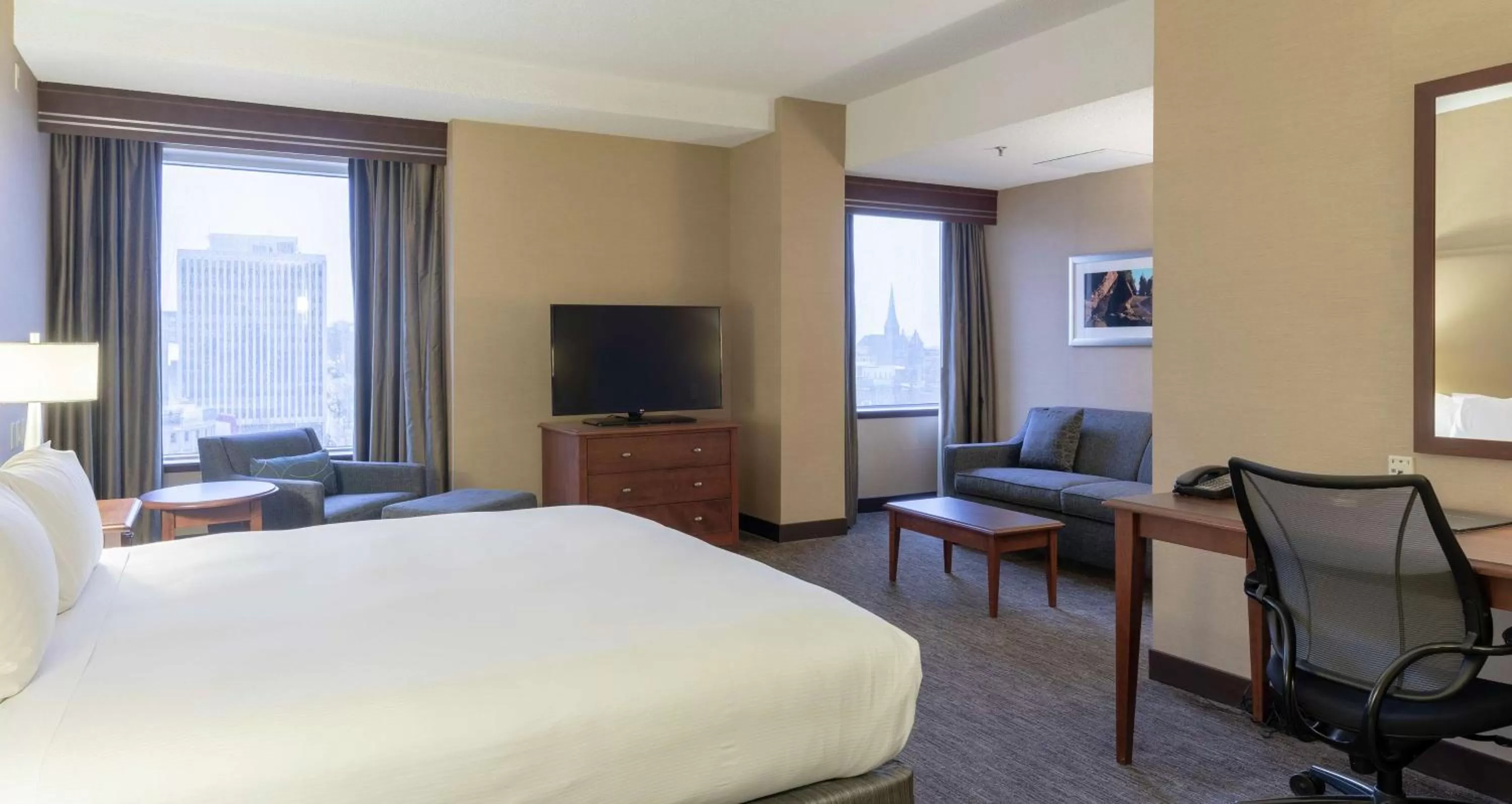 Bedroom, Bed in Hilton Saint John