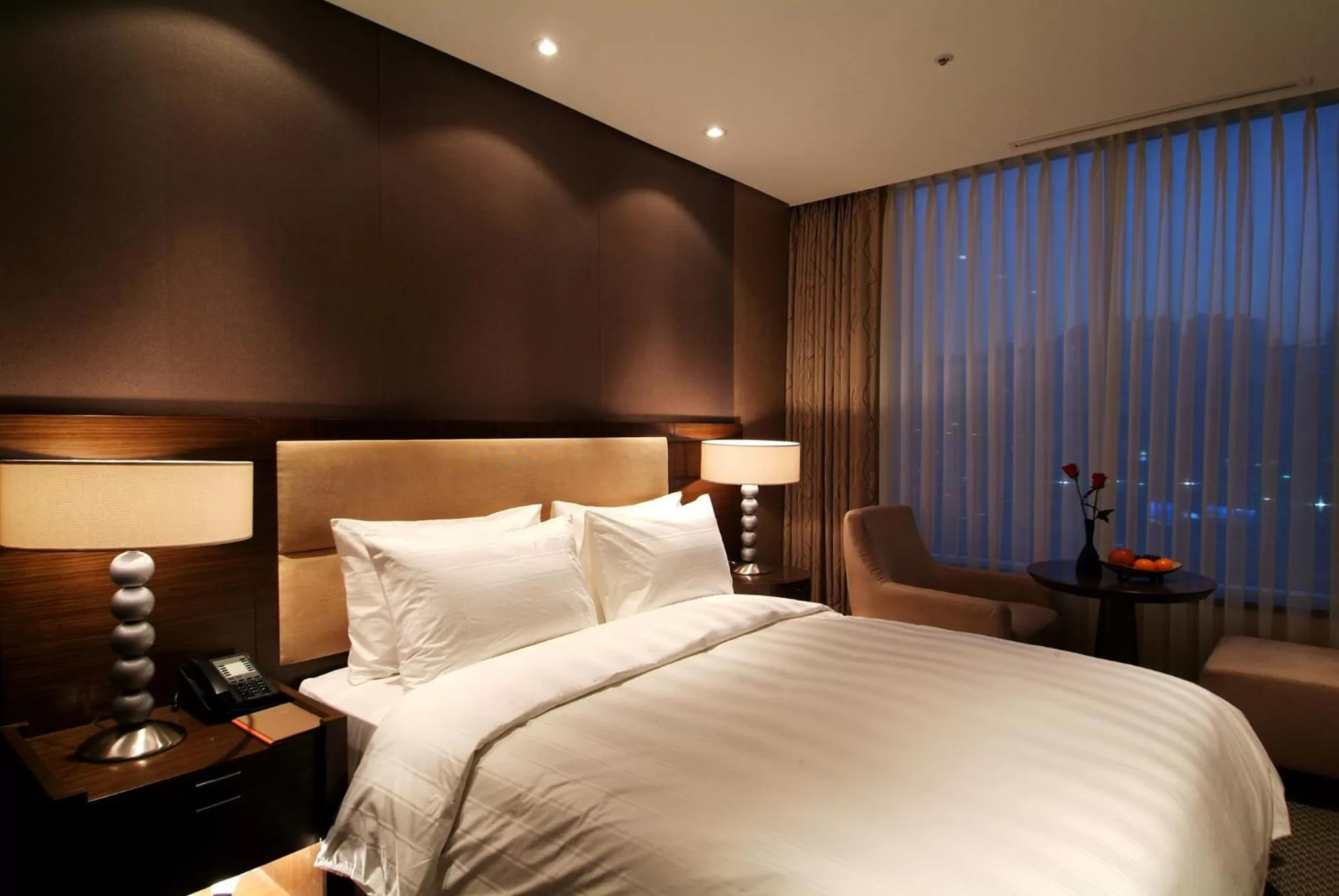 Bed in LOTTE CITY HOTEL Mapo
