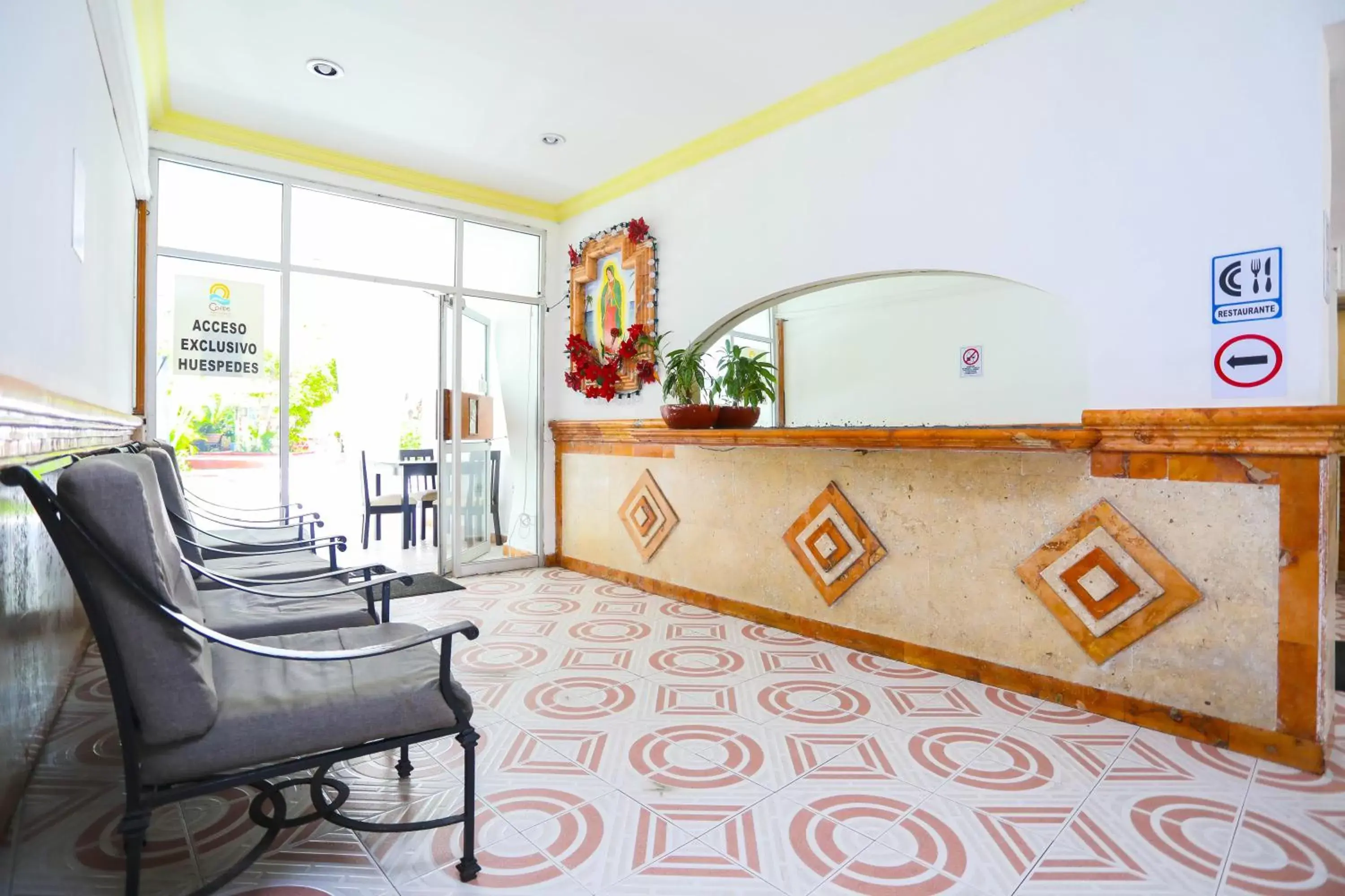 Seating area, Lobby/Reception in Hotel Caribe Internacional Cancun