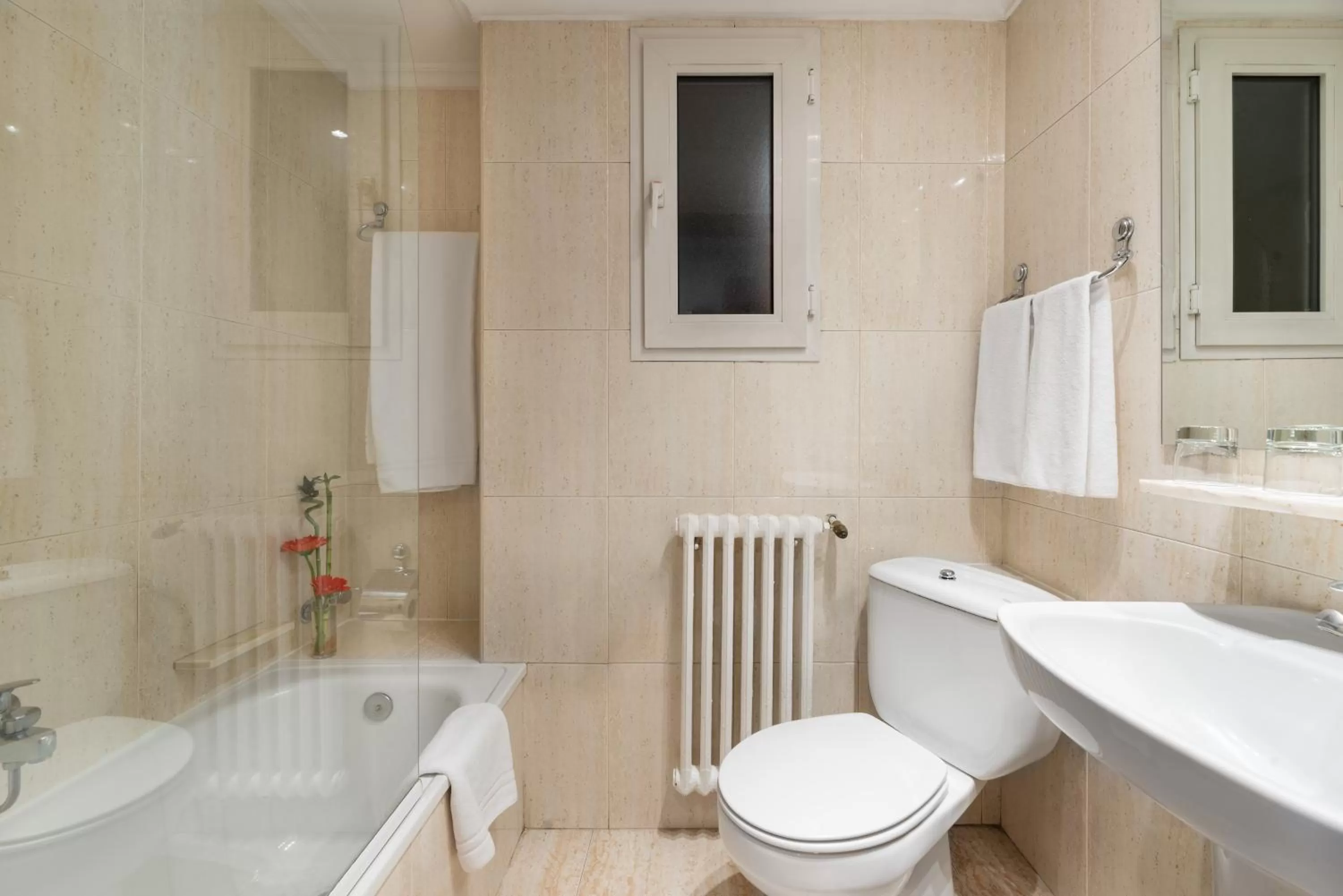 Bathroom in Crisol Riosol