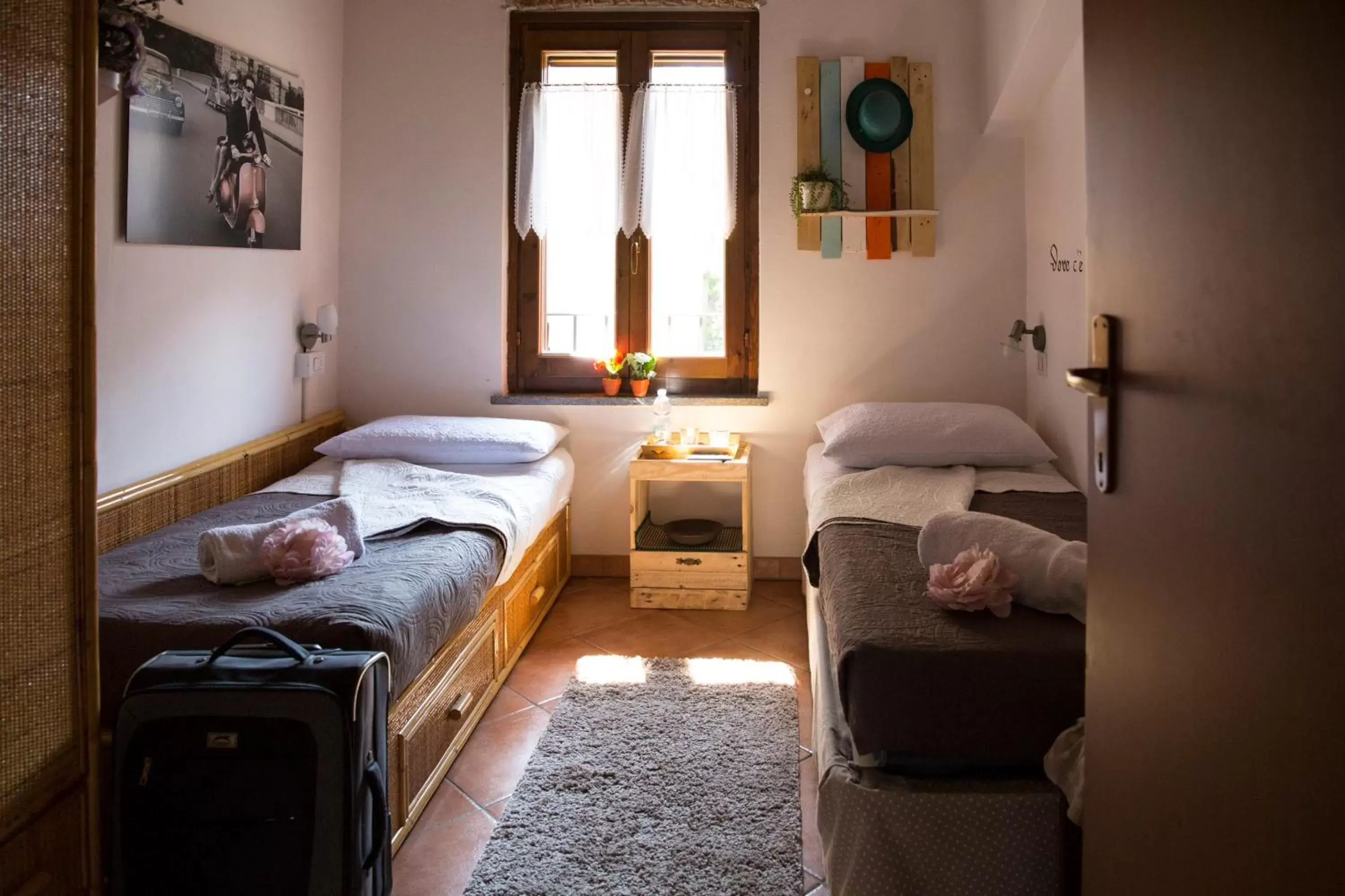 Twin Room with Private Bathroom - single occupancy in B&B Amici del Colle Twin Room with Private Bathroom - single occupancy in B&B Amici del Colle
