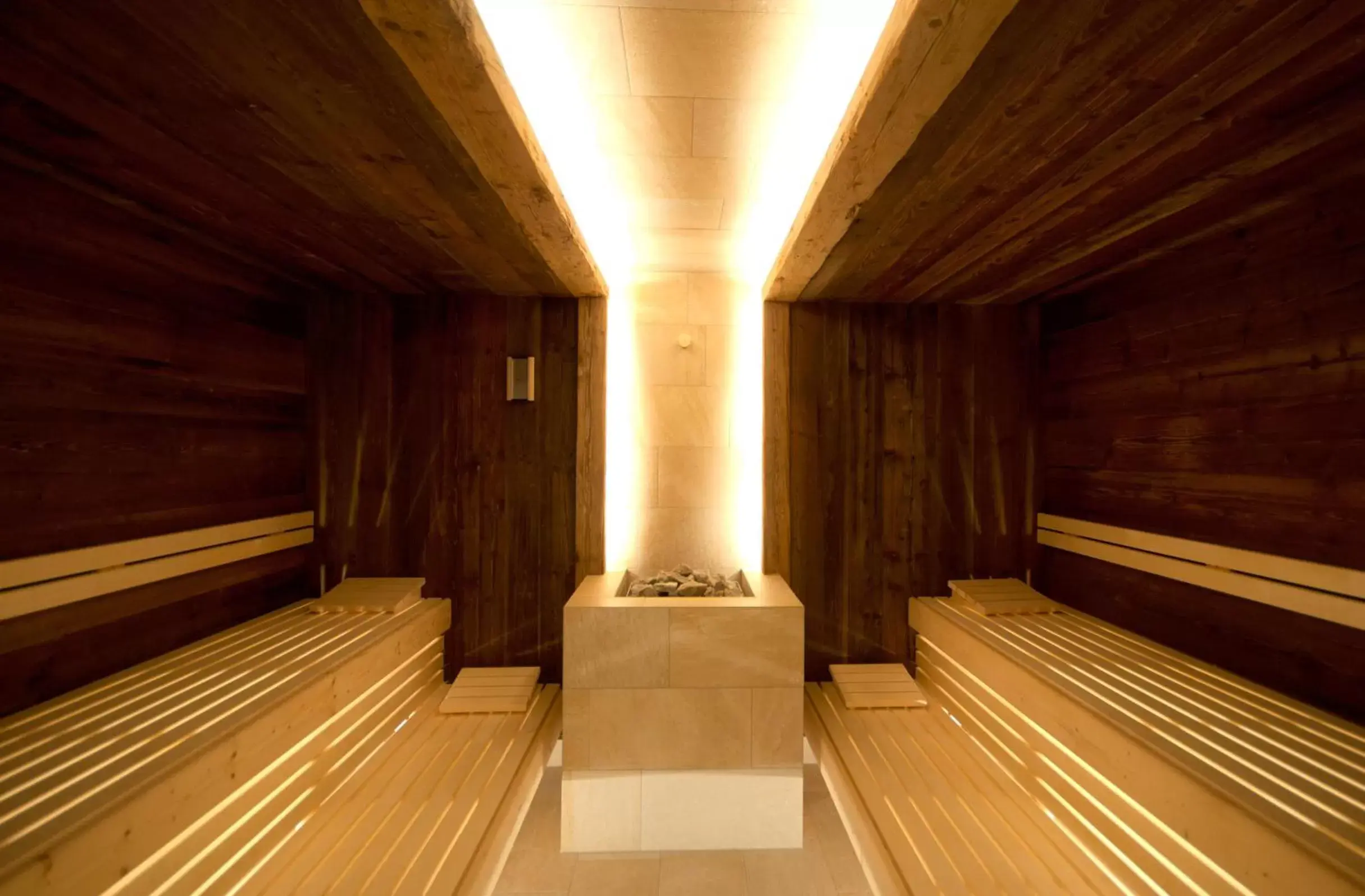 Sauna in Thomas Hotel Spa & Lifestyle