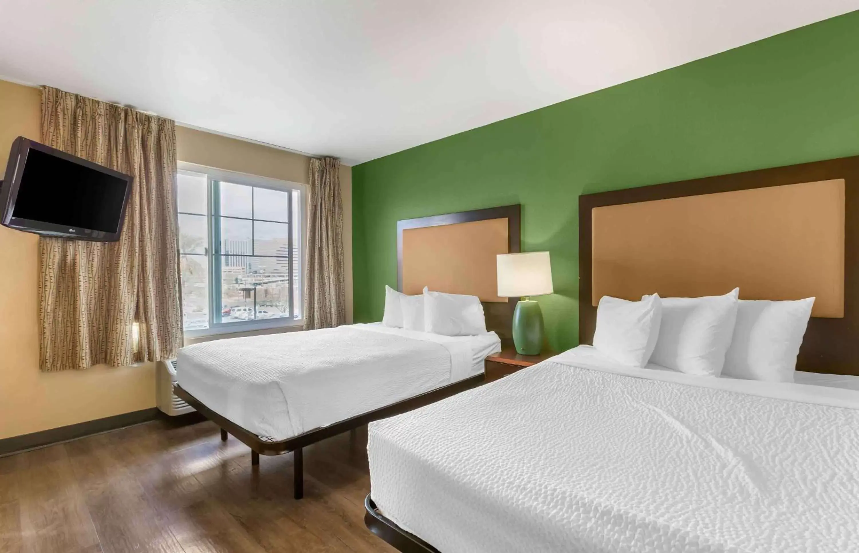 Bedroom, Bed in Extended Stay America Suites - Phoenix - Midtown