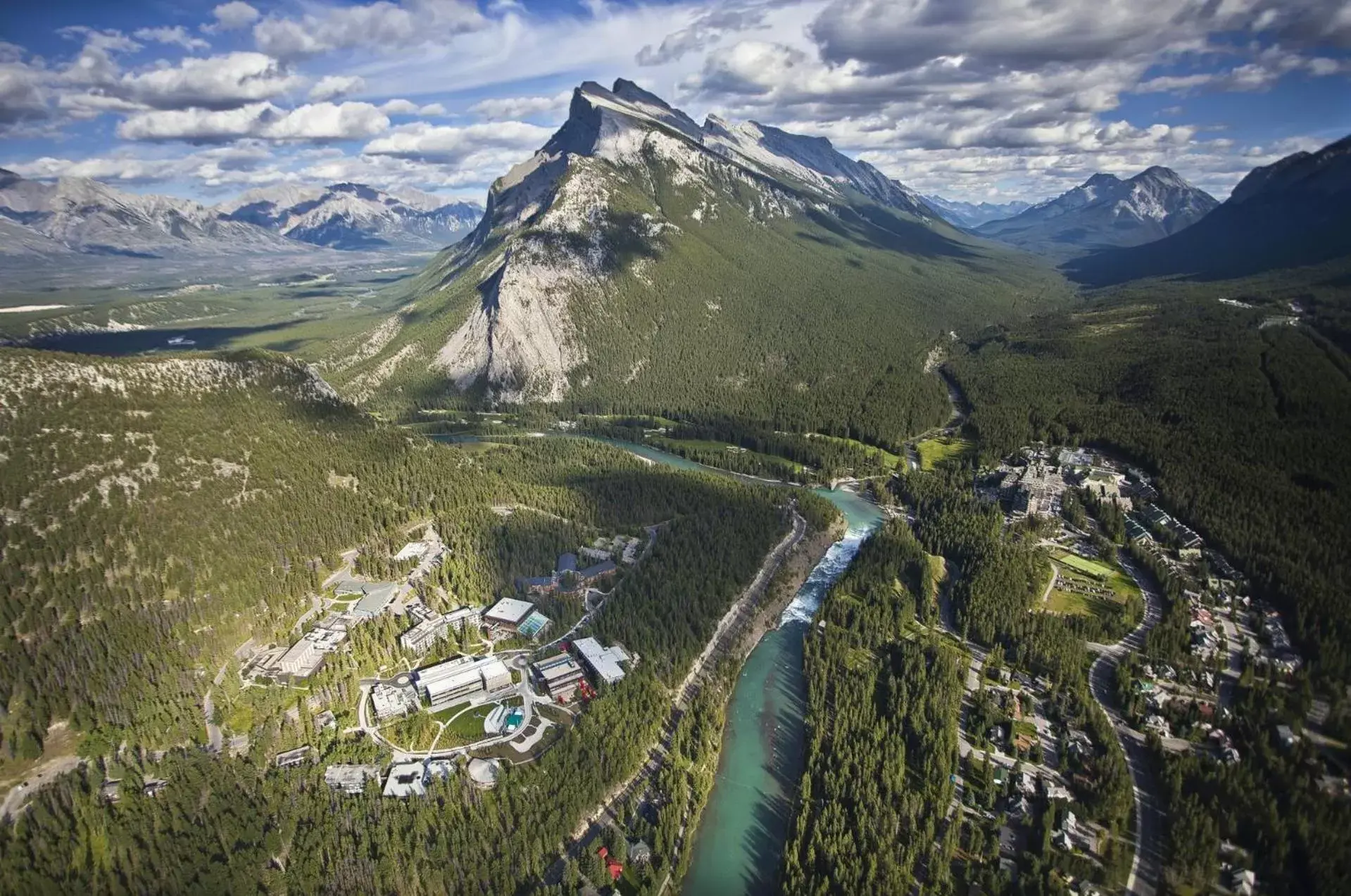 Natural landscape, Bird's-eye View in Banff Park Lodge