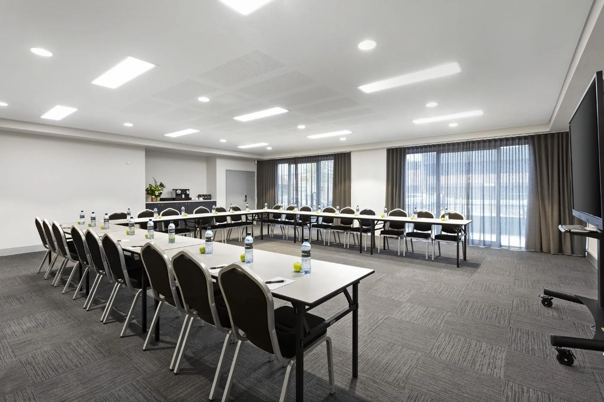 Meeting/conference room in Quest Orange