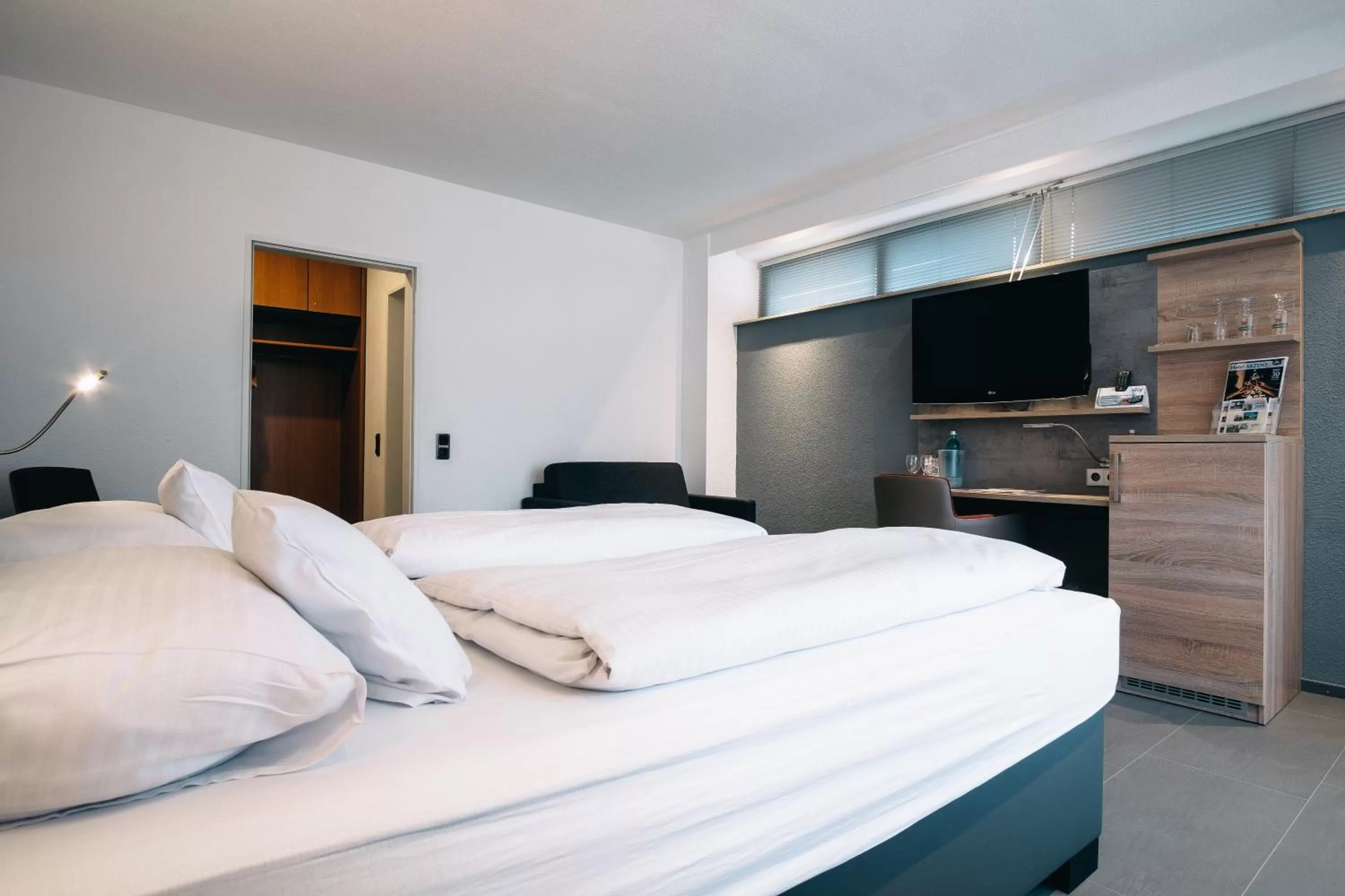 TV and multimedia, Bed in Akzent Hotel Körner Hof