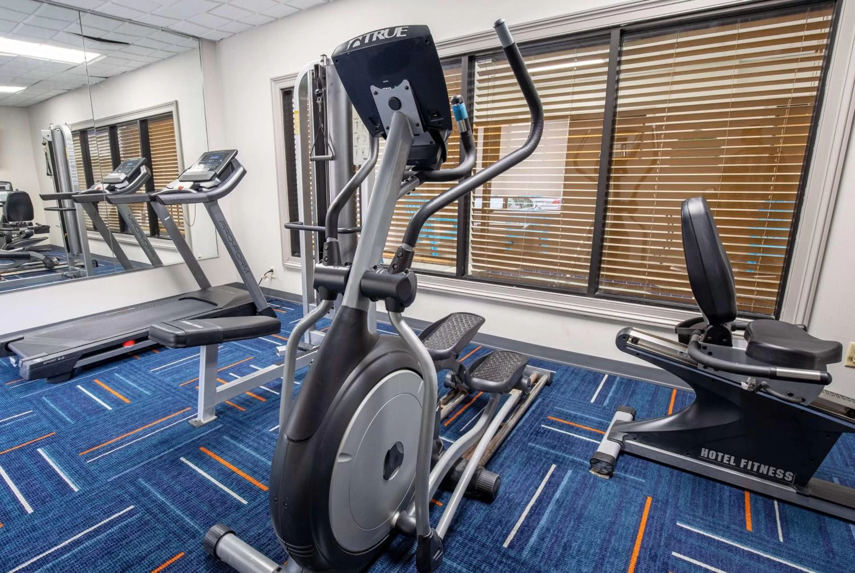 Fitness centre/facilities in Wingate by Wyndham Lafayette Airport