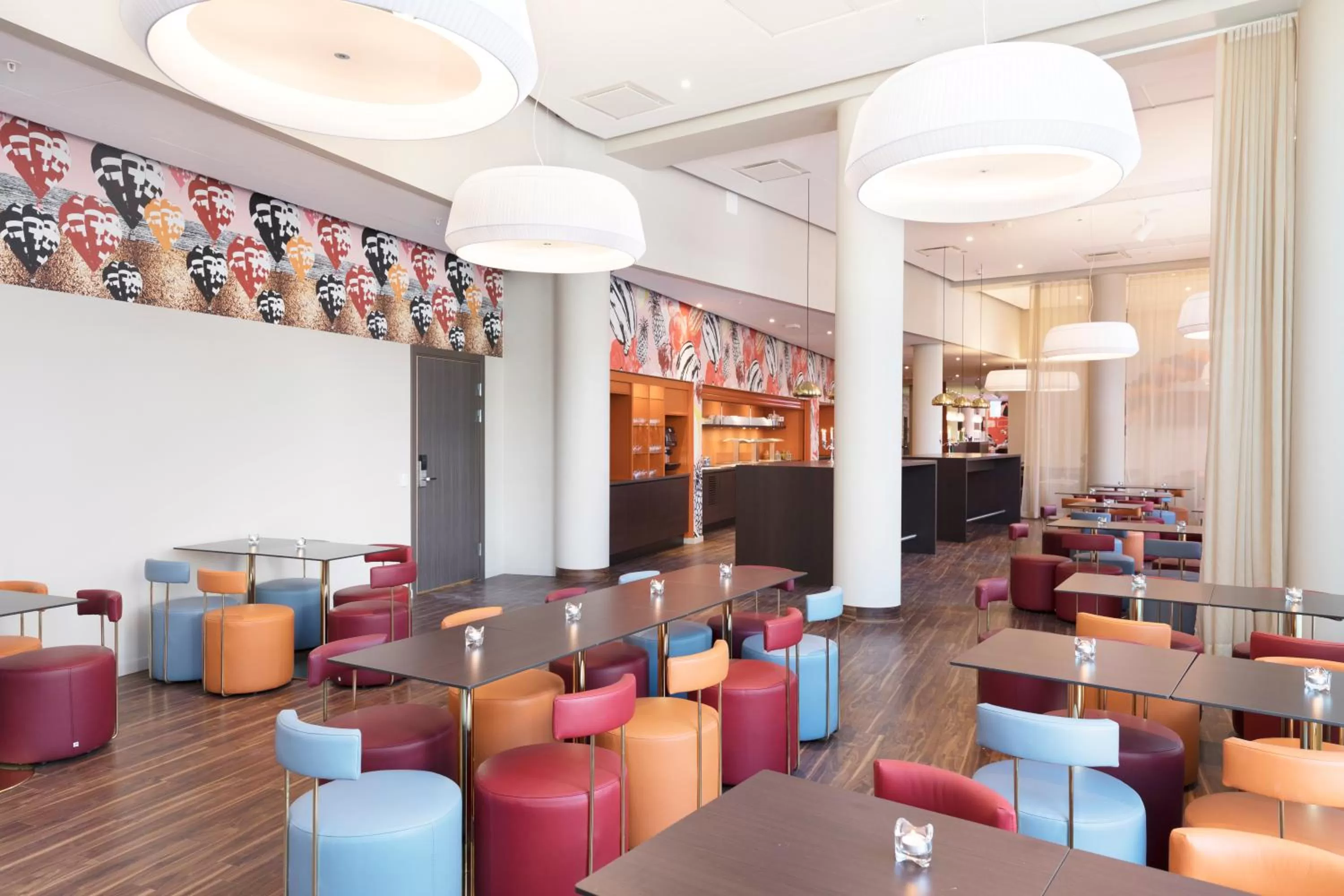 Restaurant/places to eat in Motel L Stockholm Älvsjö