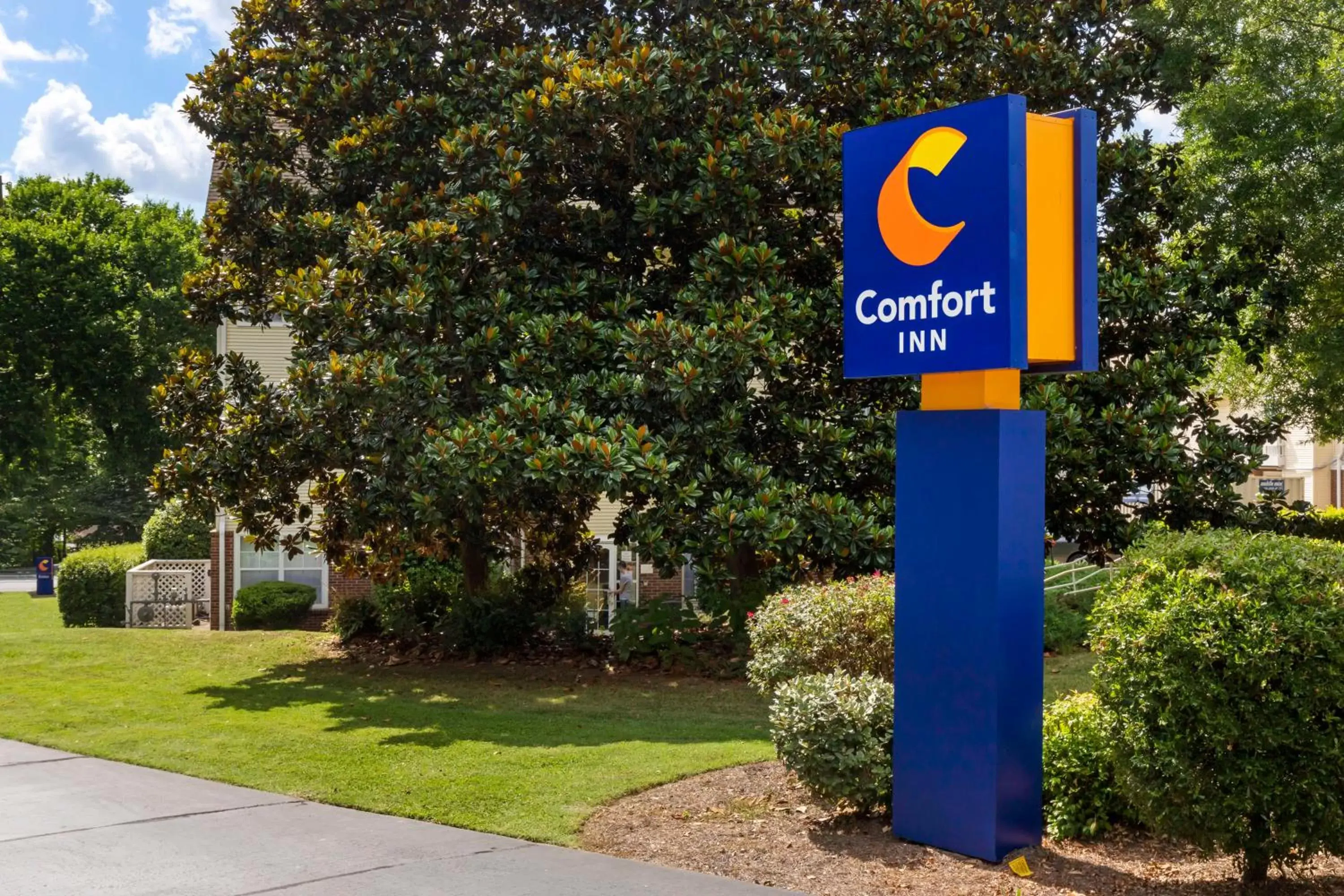 Property logo or sign in Comfort Inn Charlotte Airport Uptown