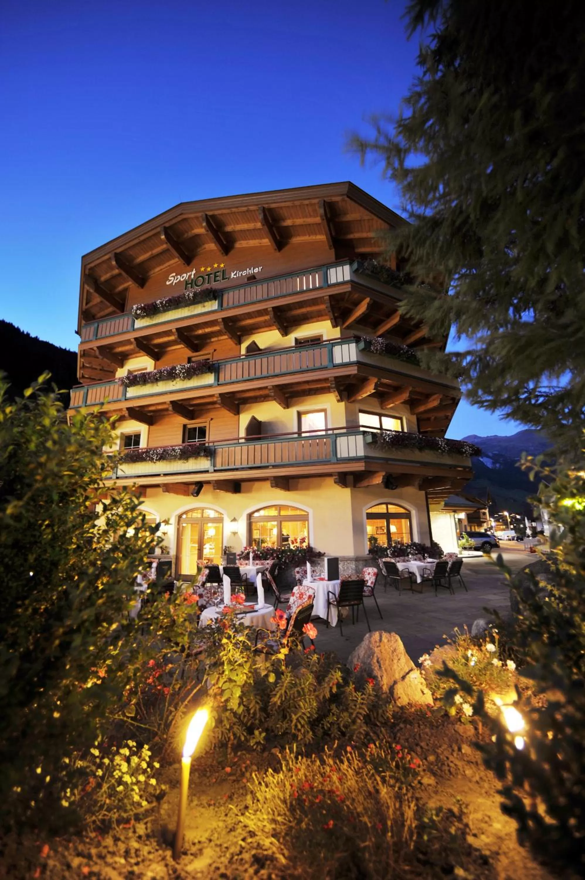 Facade/entrance in Sporthotel Kirchler