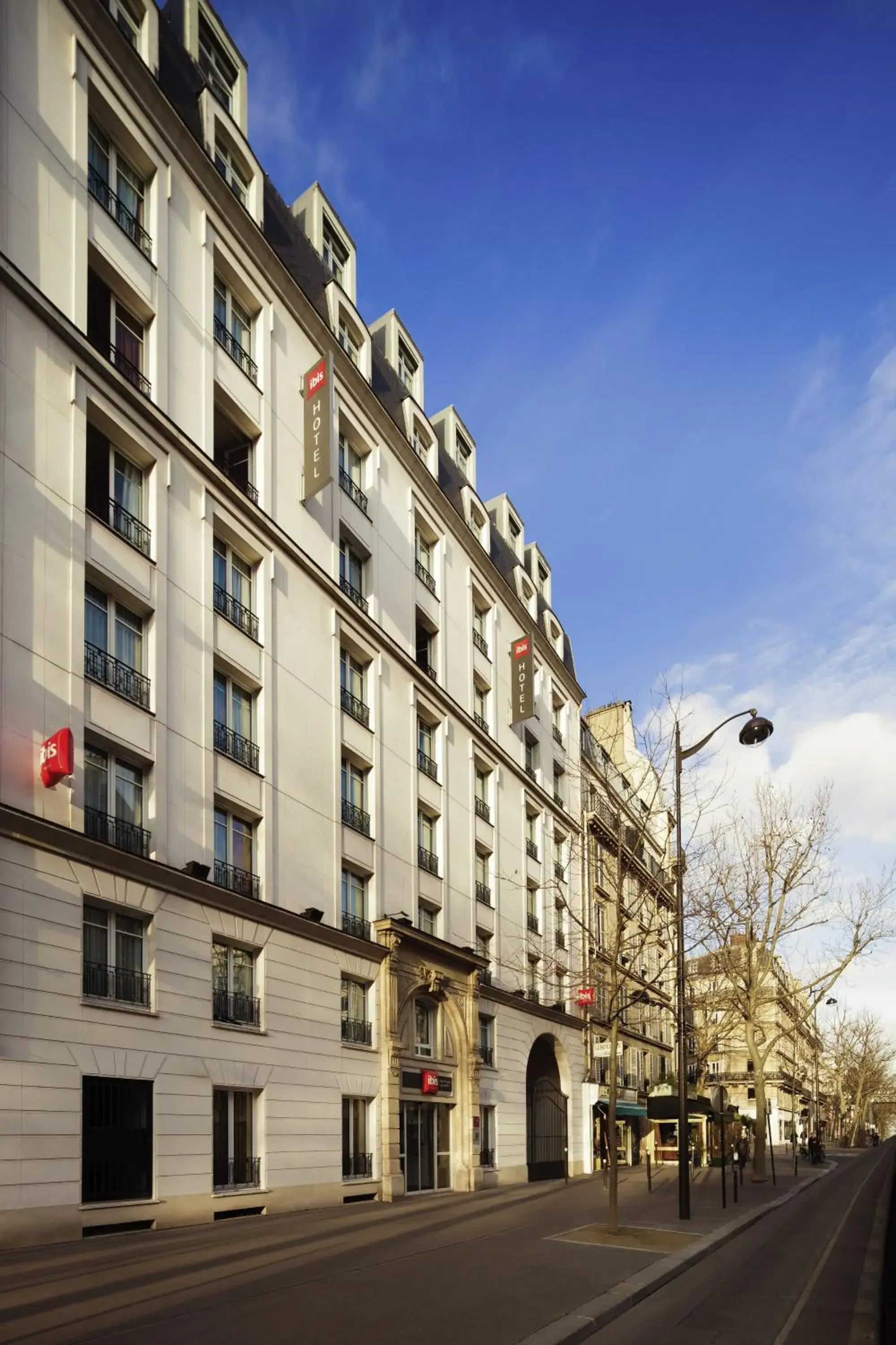 Facade/entrance, Property Building in ibis Paris Gare de Lyon Ledru Rollin 12eme