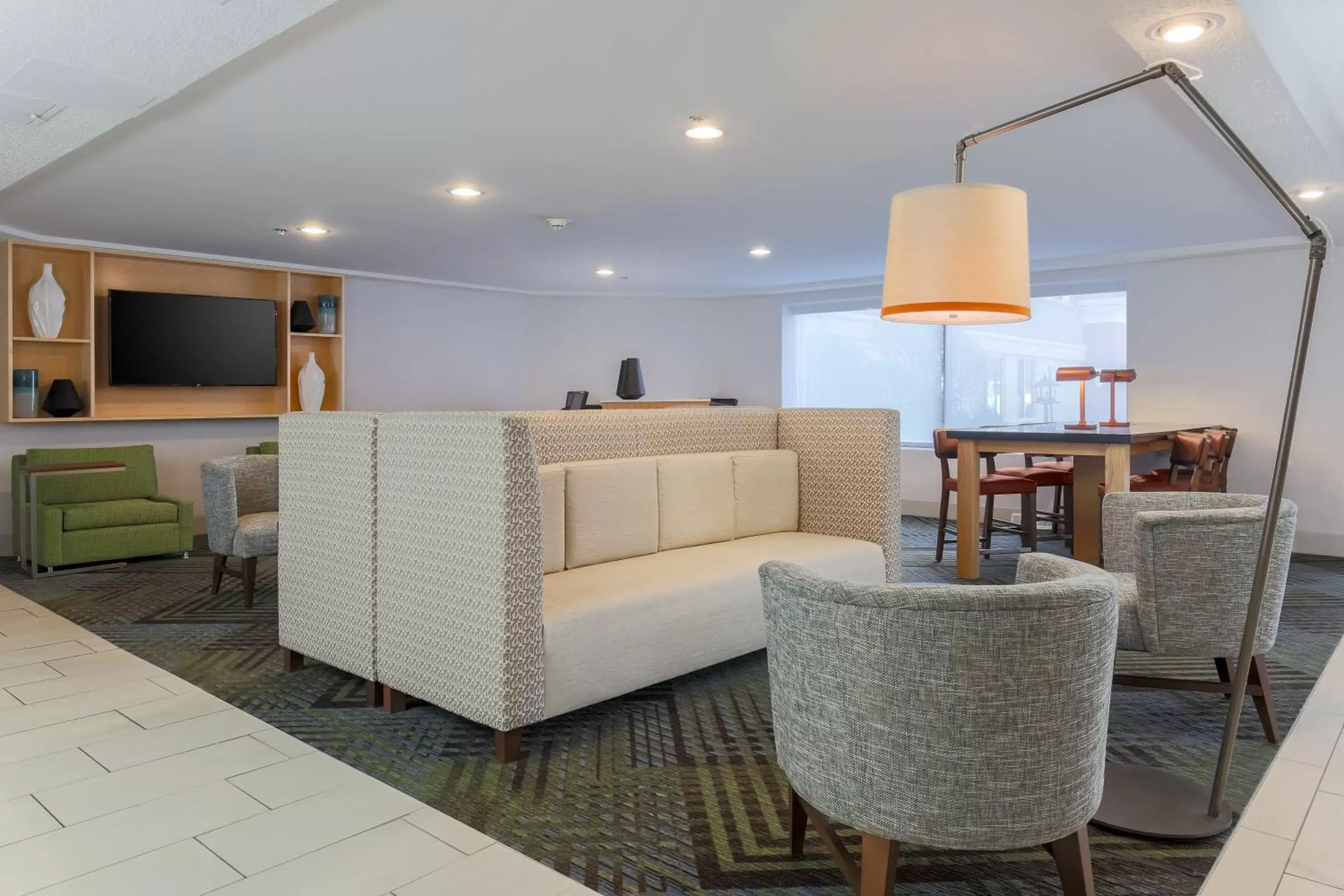 Property building, Seating Area in Holiday Inn Express Milwaukee - West Medical Center, an IHG Hotel