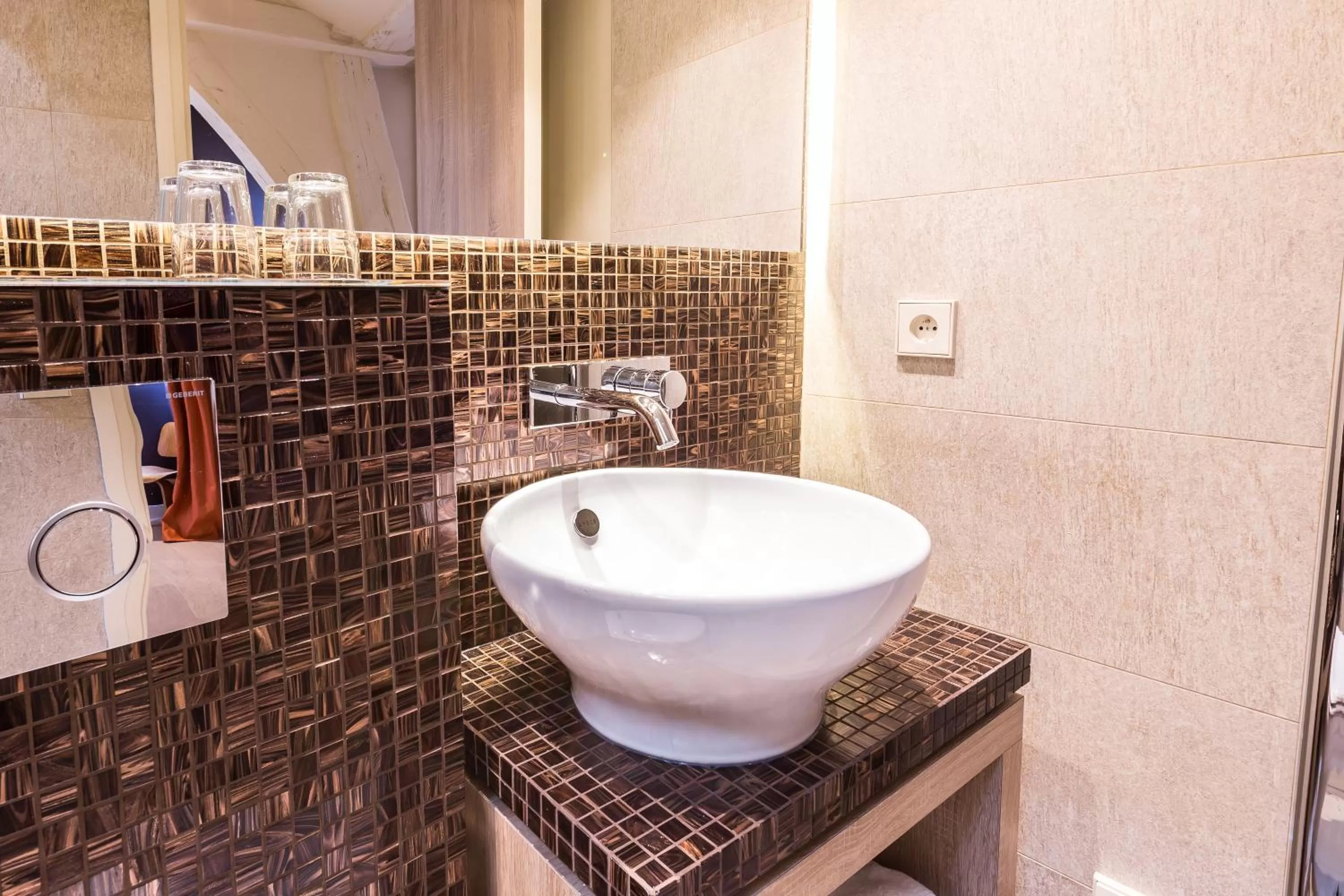 Bathroom in Hôtel de Lille - Saint-Germain des Près