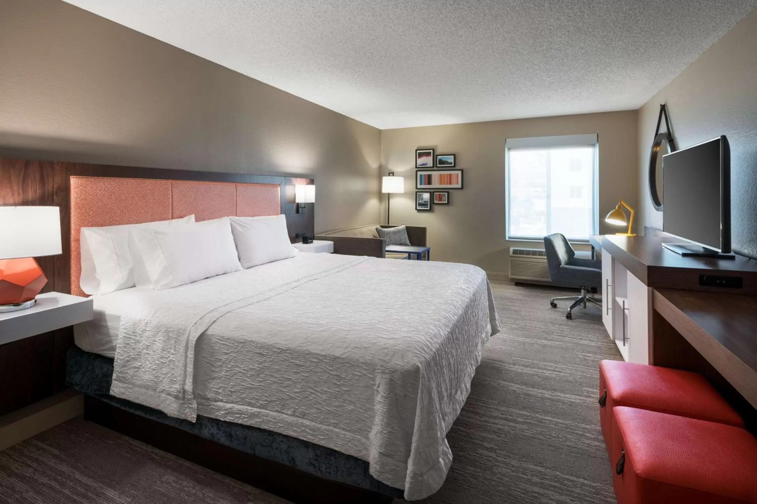 Bedroom, Bed in Hampton Inn Denver-West/Golden Bedroom, Bed in Hampton Inn Denver-West/Golden