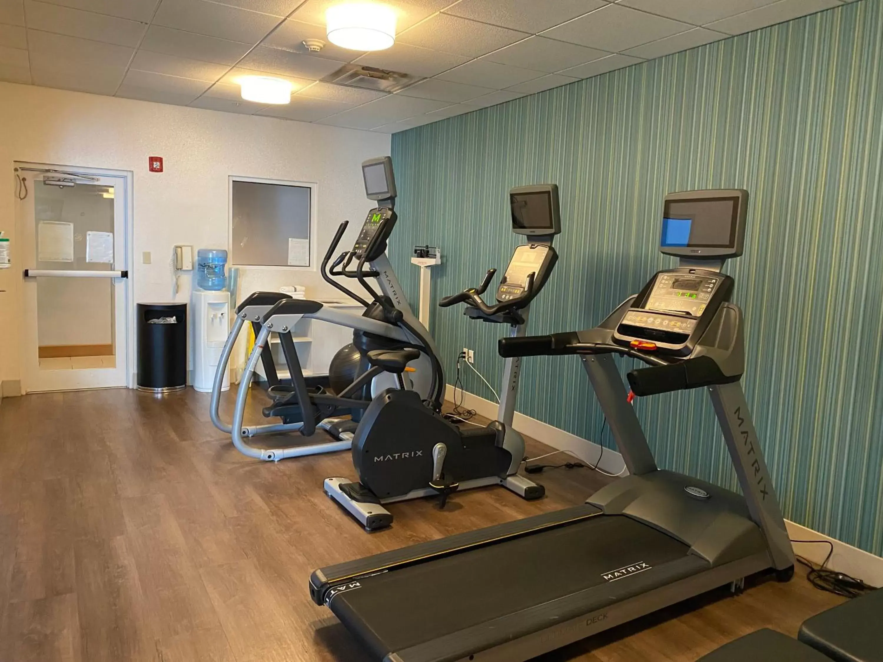 Fitness centre/facilities, Fitness Center/Facilities in Holiday Inn Express & Suites Indianapolis North - Carmel, an IHG Hotel