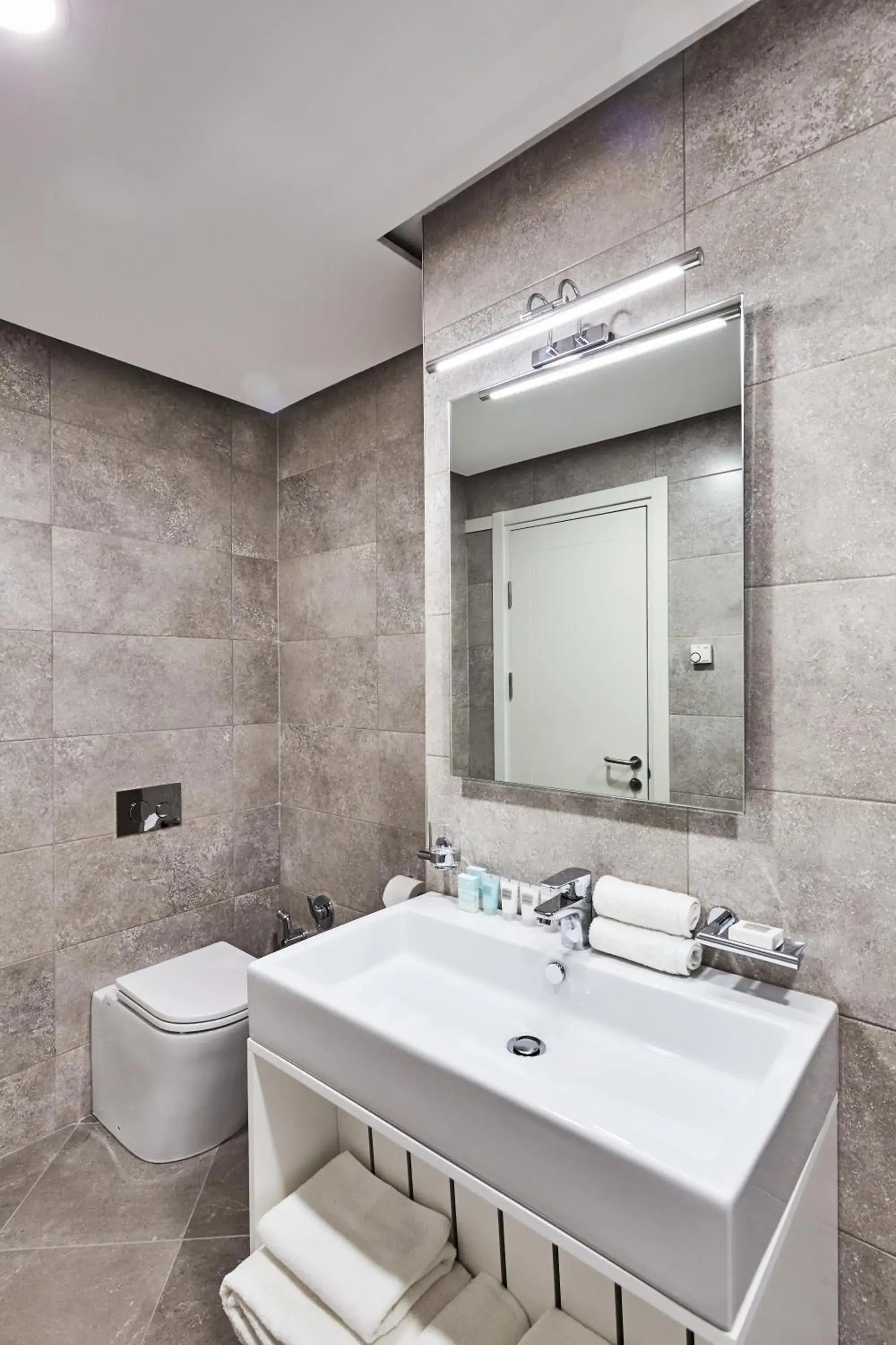 Bathroom in Gallery Palace