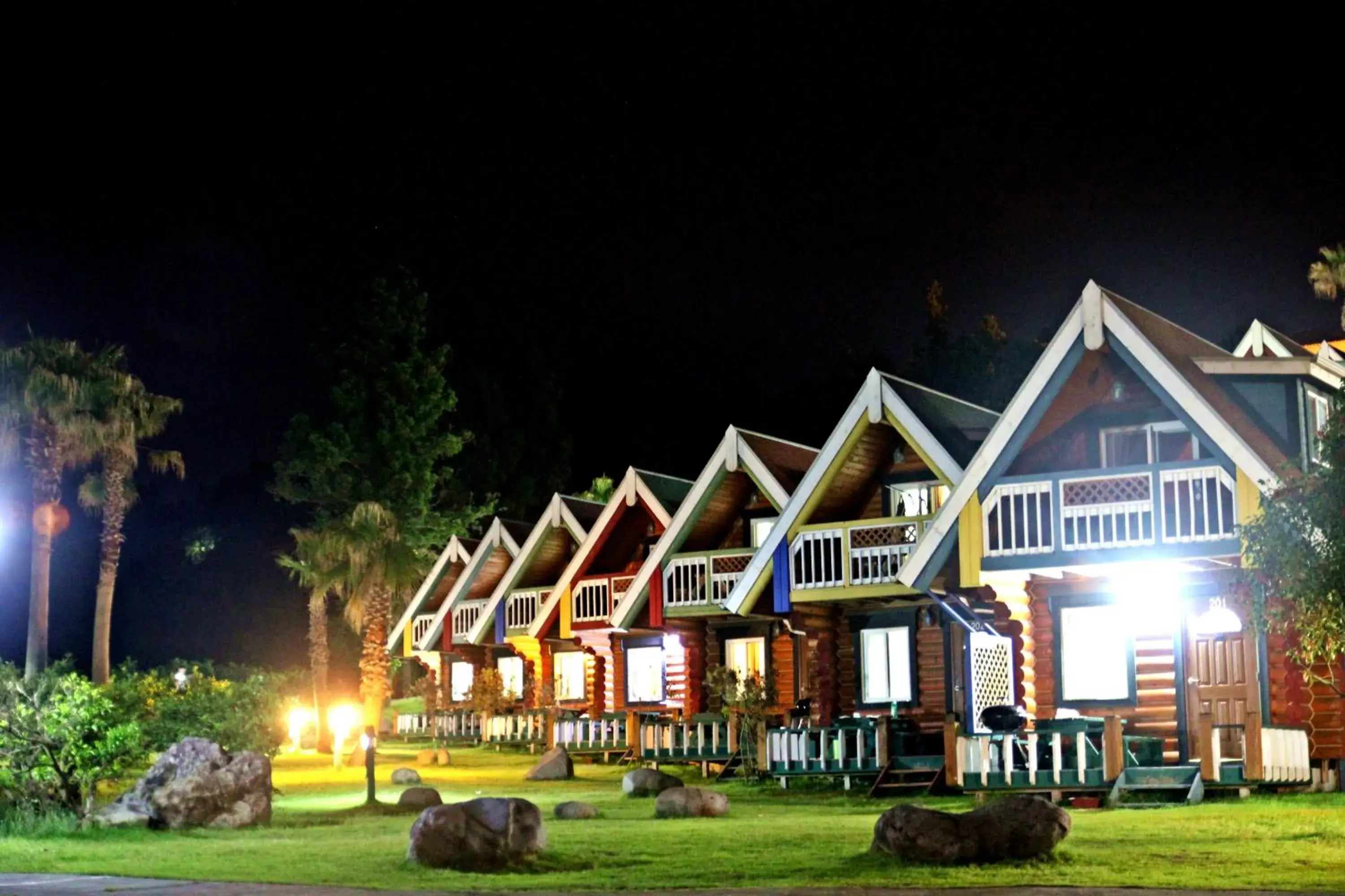 Garden view in Jungmun Log Pension & Resort Garden view in Jungmun Log Pension & Resort