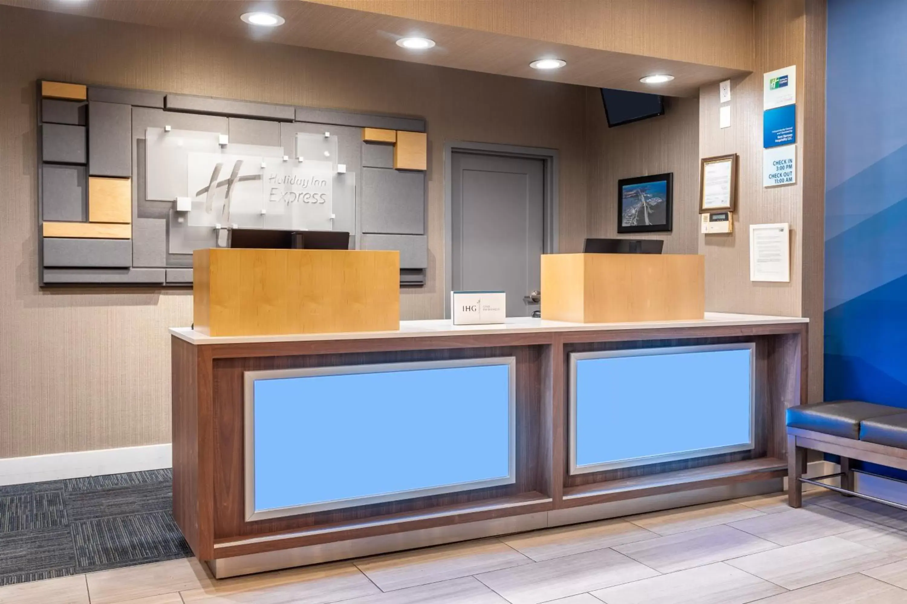 Lobby or reception, Lobby/Reception in Holiday Inn Express Annapolis East-Kent Island, an IHG Hotel