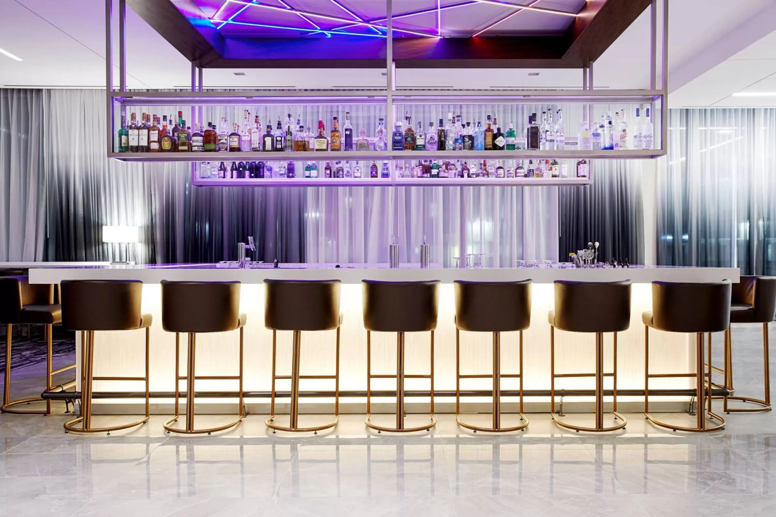 Lounge or bar in AC Hotel by Marriott Raleigh North Hills