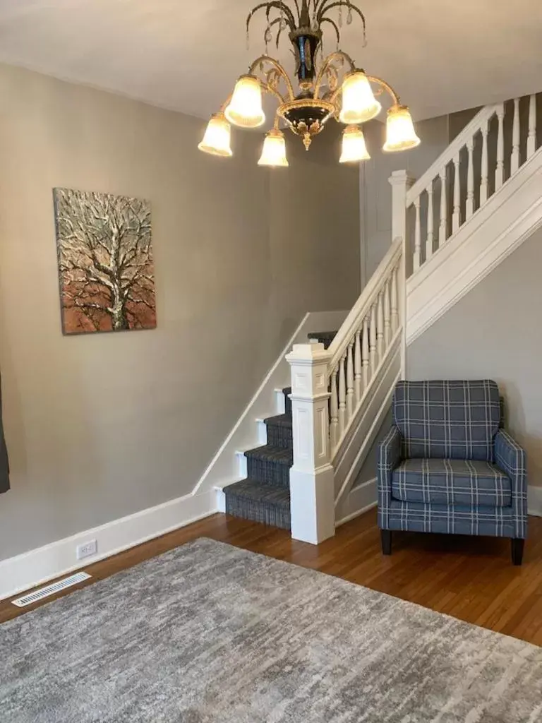 Seating Area in Country Squire Inn and Suites