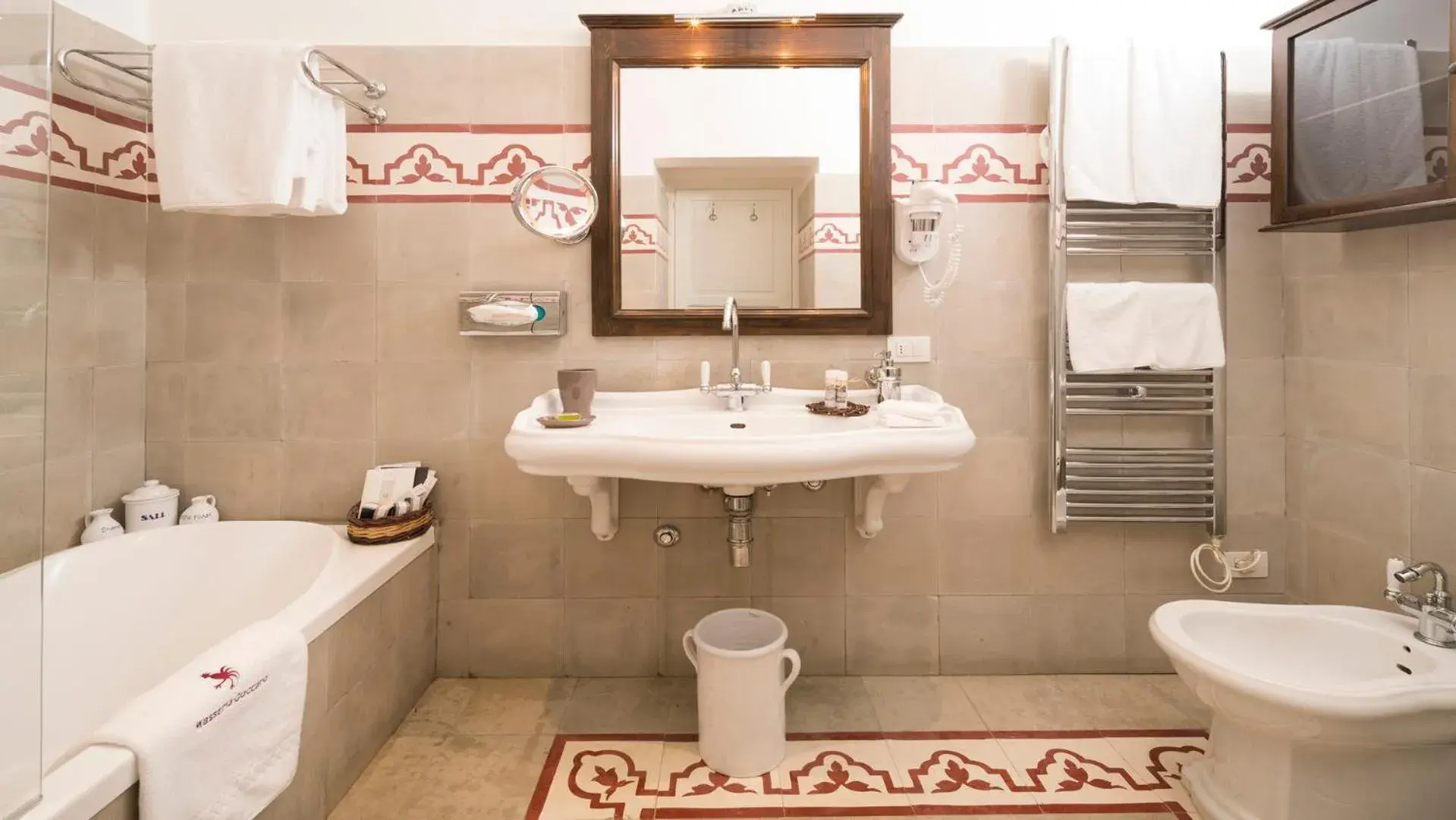 Bathroom in Masseria Torre Coccaro