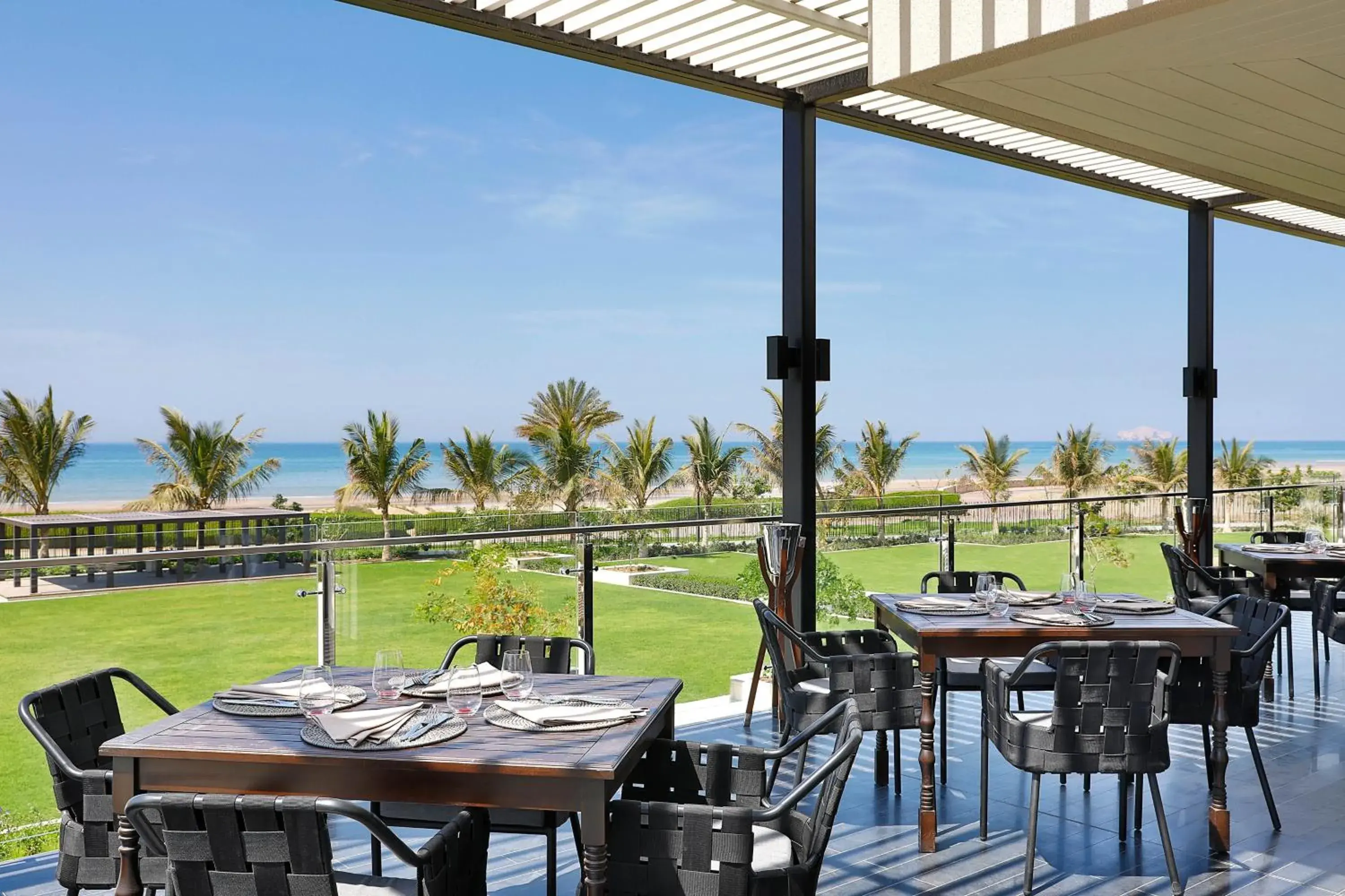 Restaurant/Places to Eat in W Muscat