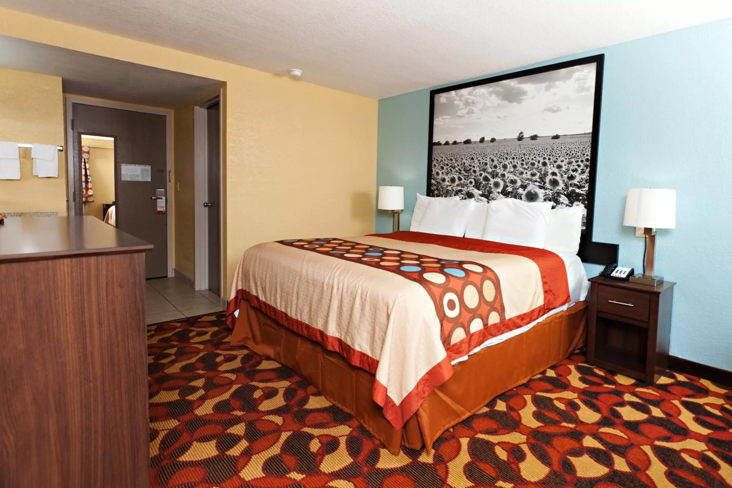 Bed, Room Photo in Super 8 by Wyndham Wichita Airport West Kellogg