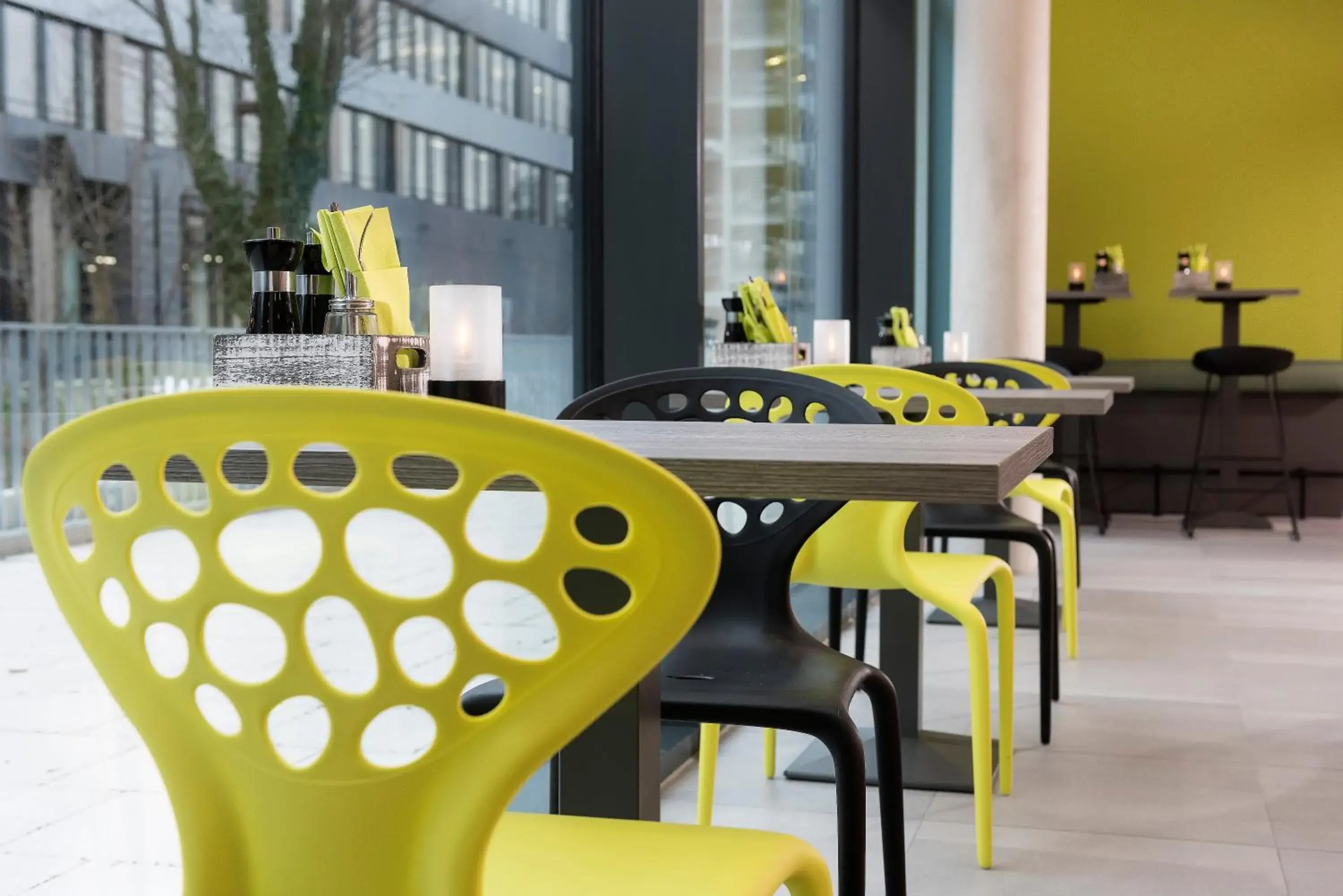 Lounge or bar in ibis Styles Stuttgart Vaihingen Lounge or bar in ibis Styles Stuttgart Vaihingen