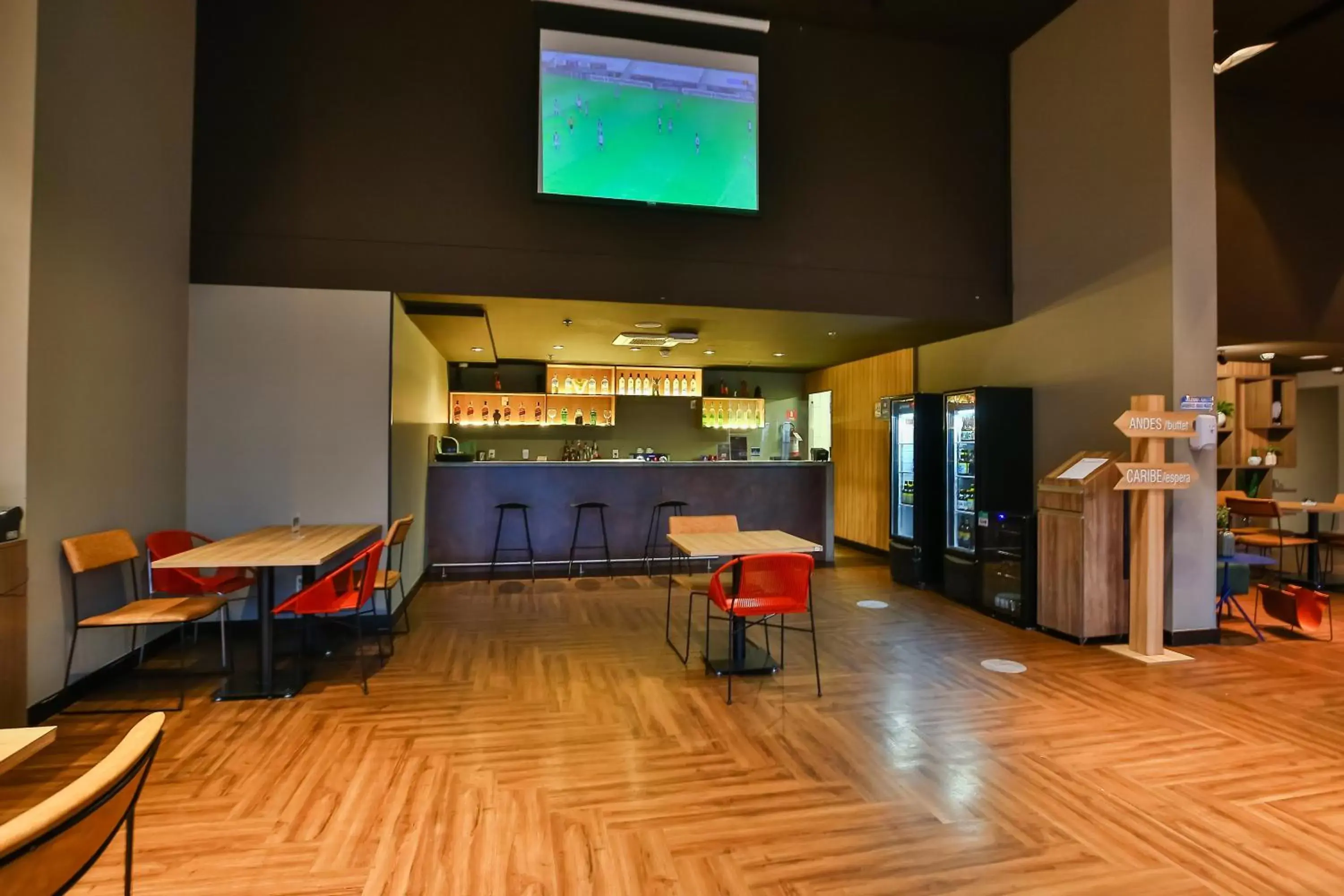 Restaurant/places to eat, TV/Entertainment Center in ibis Styles Sao Paulo Barra Funda