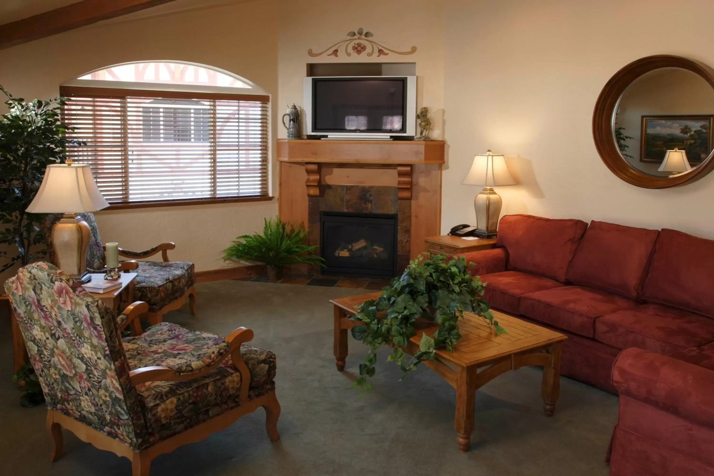 Living room, Seating Area in Zermatt Utah Resort & Spa Trademark Collection by Wyndham