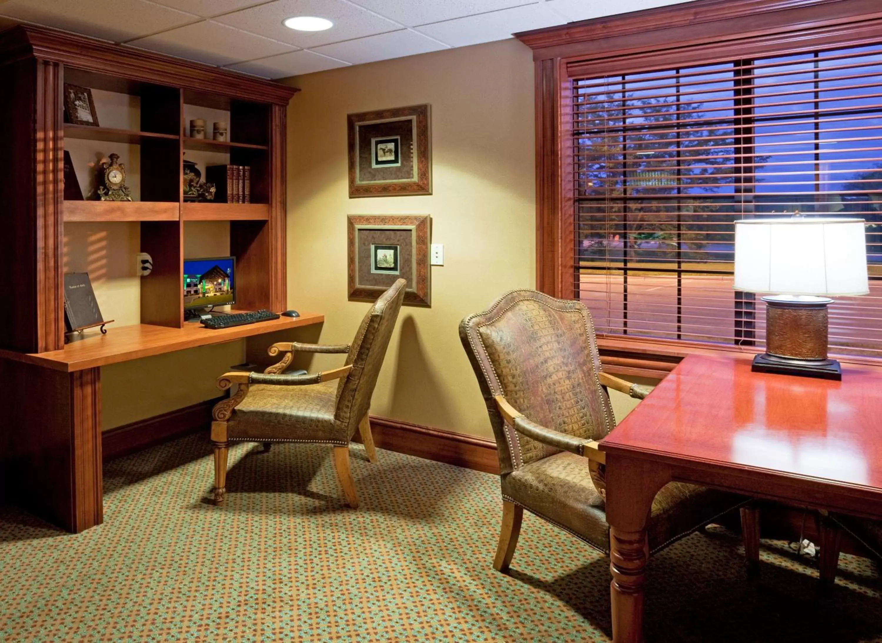 Other, Seating Area in Holiday Inn Hotel & Suites Minneapolis-Lakeville, an IHG Hotel
