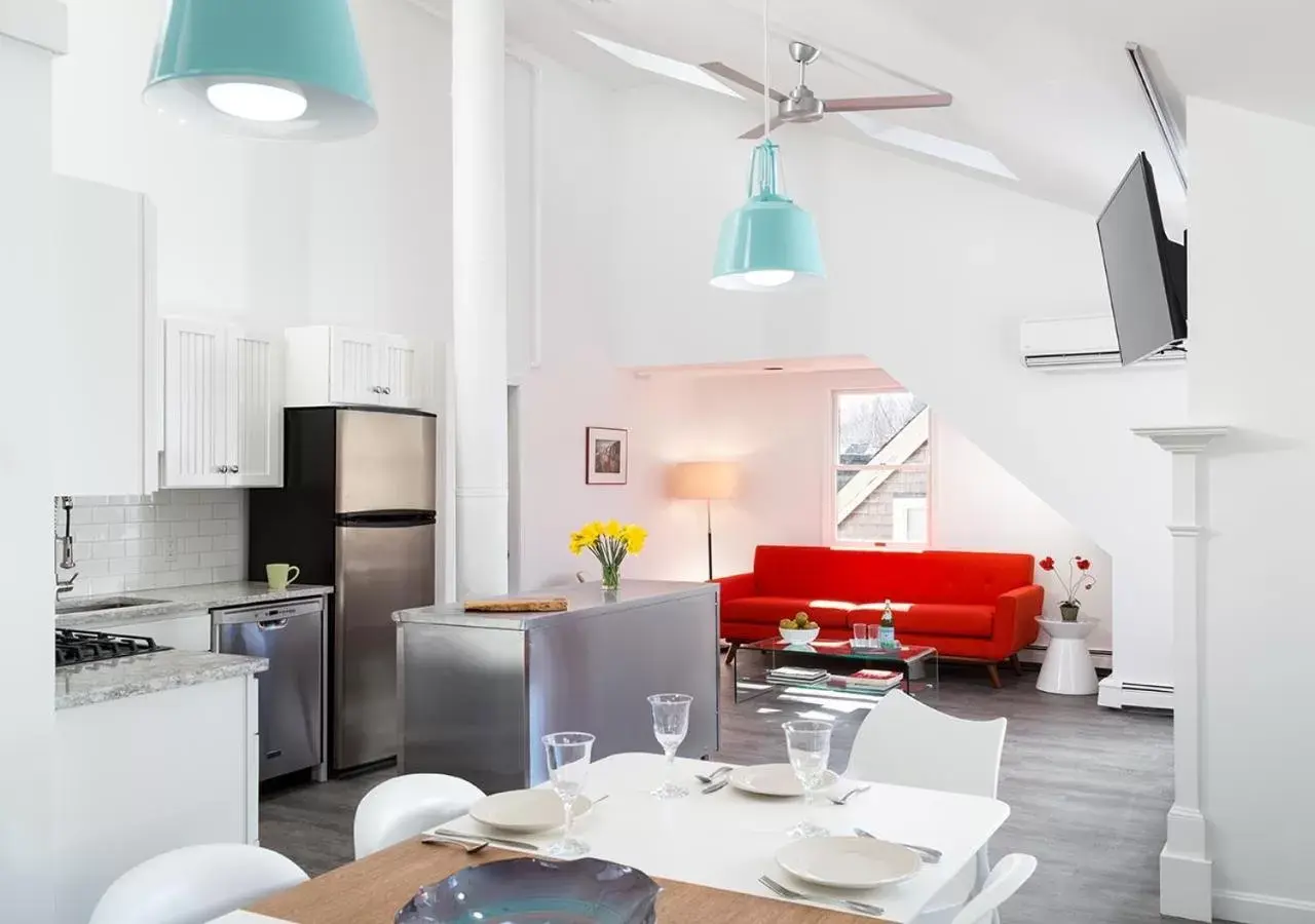 Kitchen or kitchenette, Kitchen/Kitchenette in The Provincetown Hotel at Gabriel's